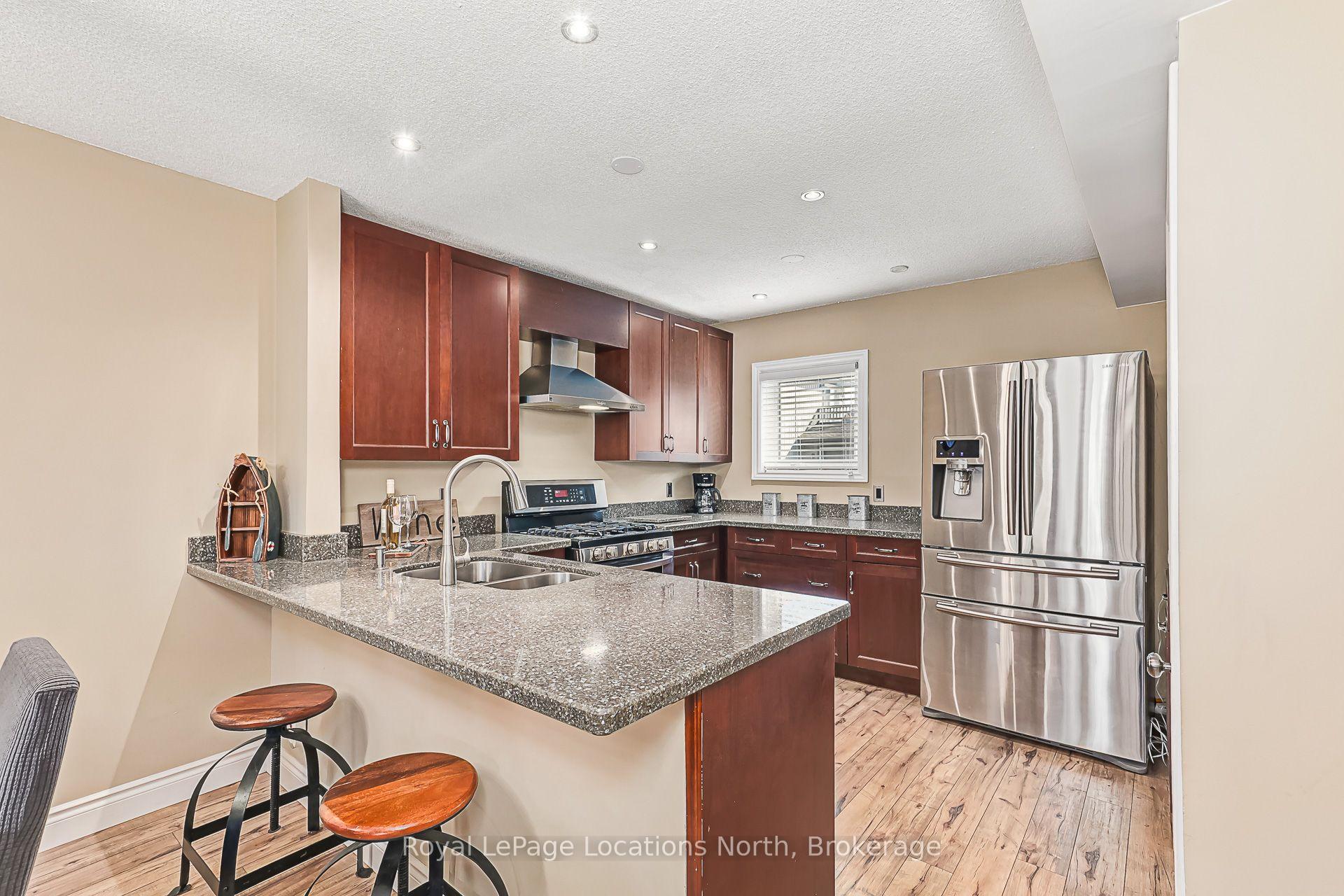 Photo 6 of Unit 1, 820 Suncrest Circle, Collingwood — HOMEH