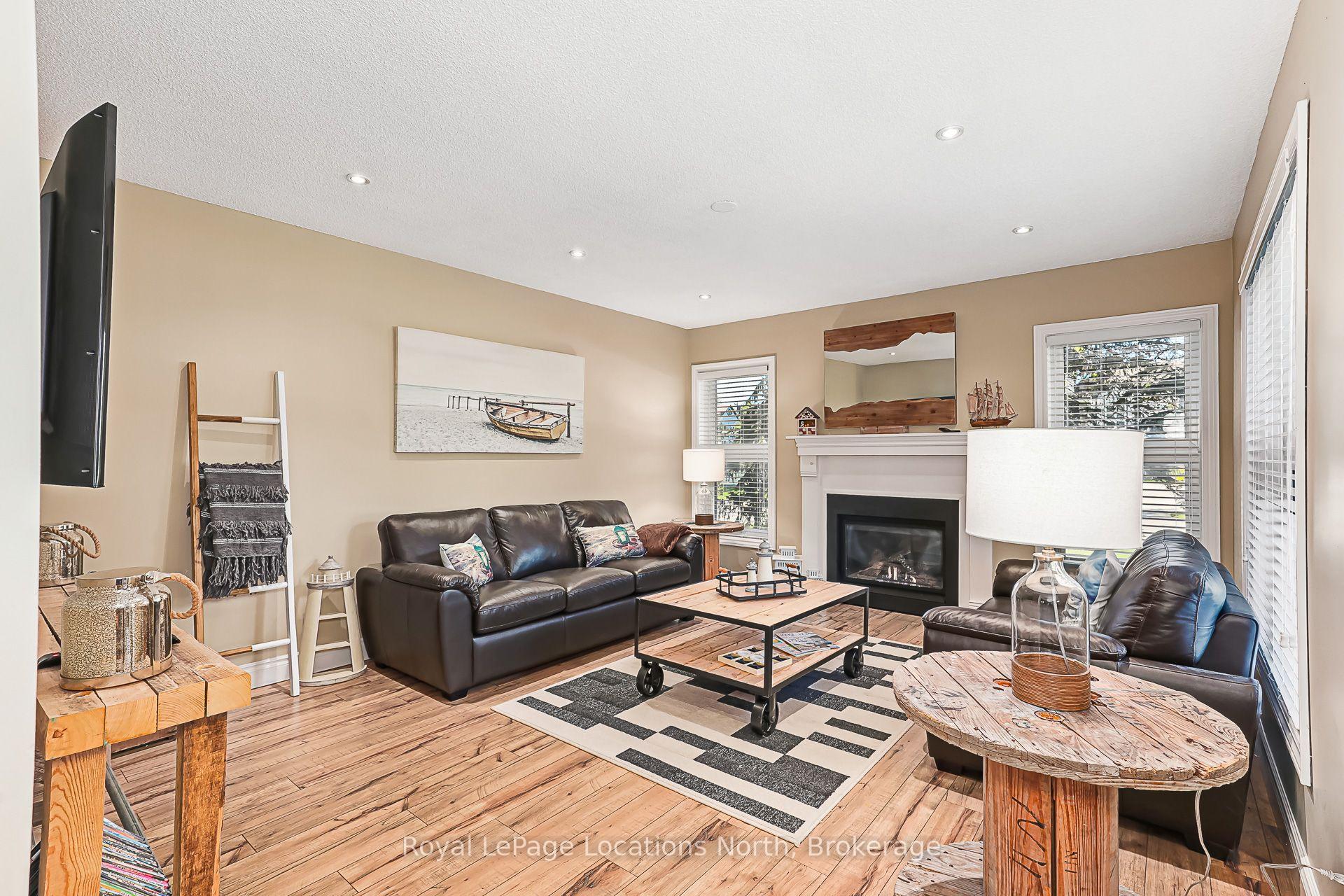 Photo 12 of Unit 1, 820 Suncrest Circle, Collingwood — HOMEH