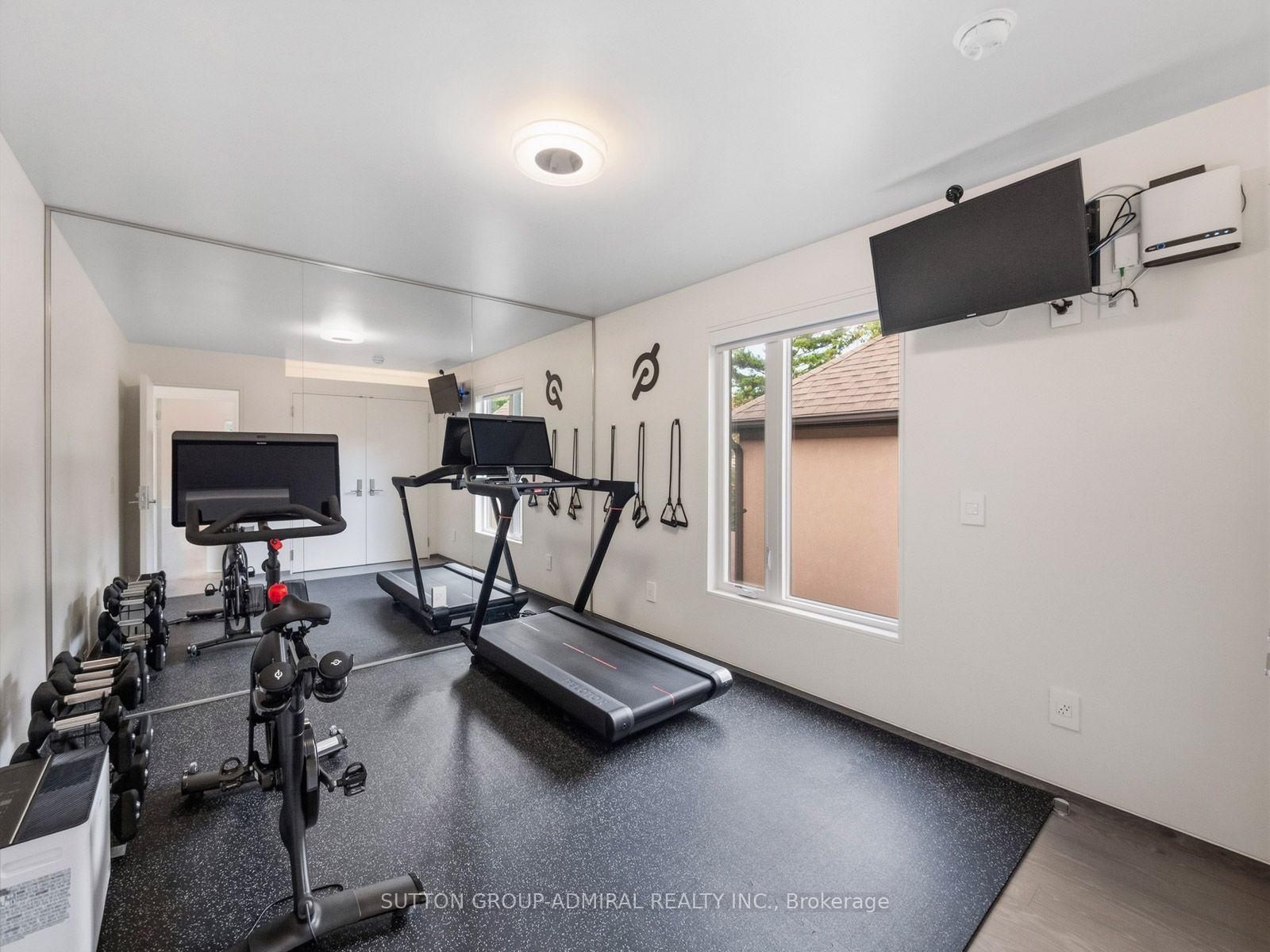 Photo 26 of 39 Red Deer Avenue, Scarborough, Birchcliffe-Cliffside — HOMEH