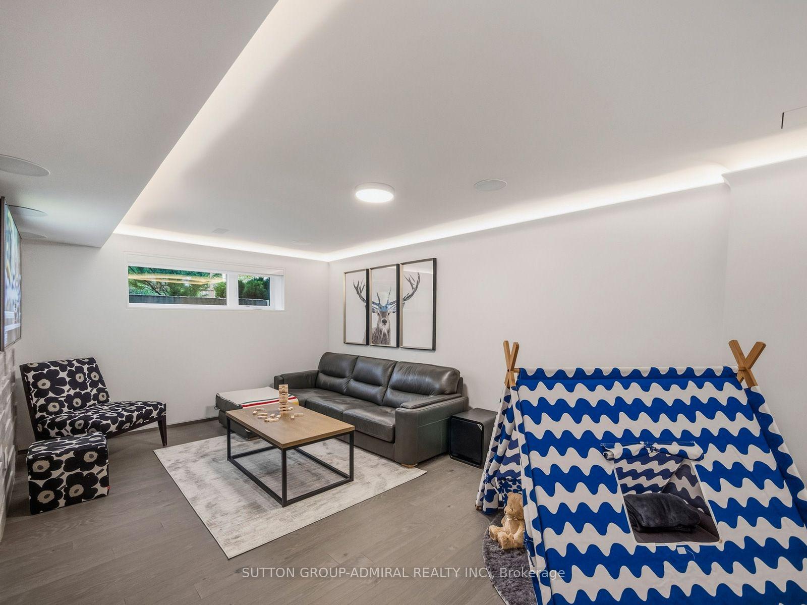 Photo 30 of 39 Red Deer Avenue, Scarborough, Birchcliffe-Cliffside — HOMEH