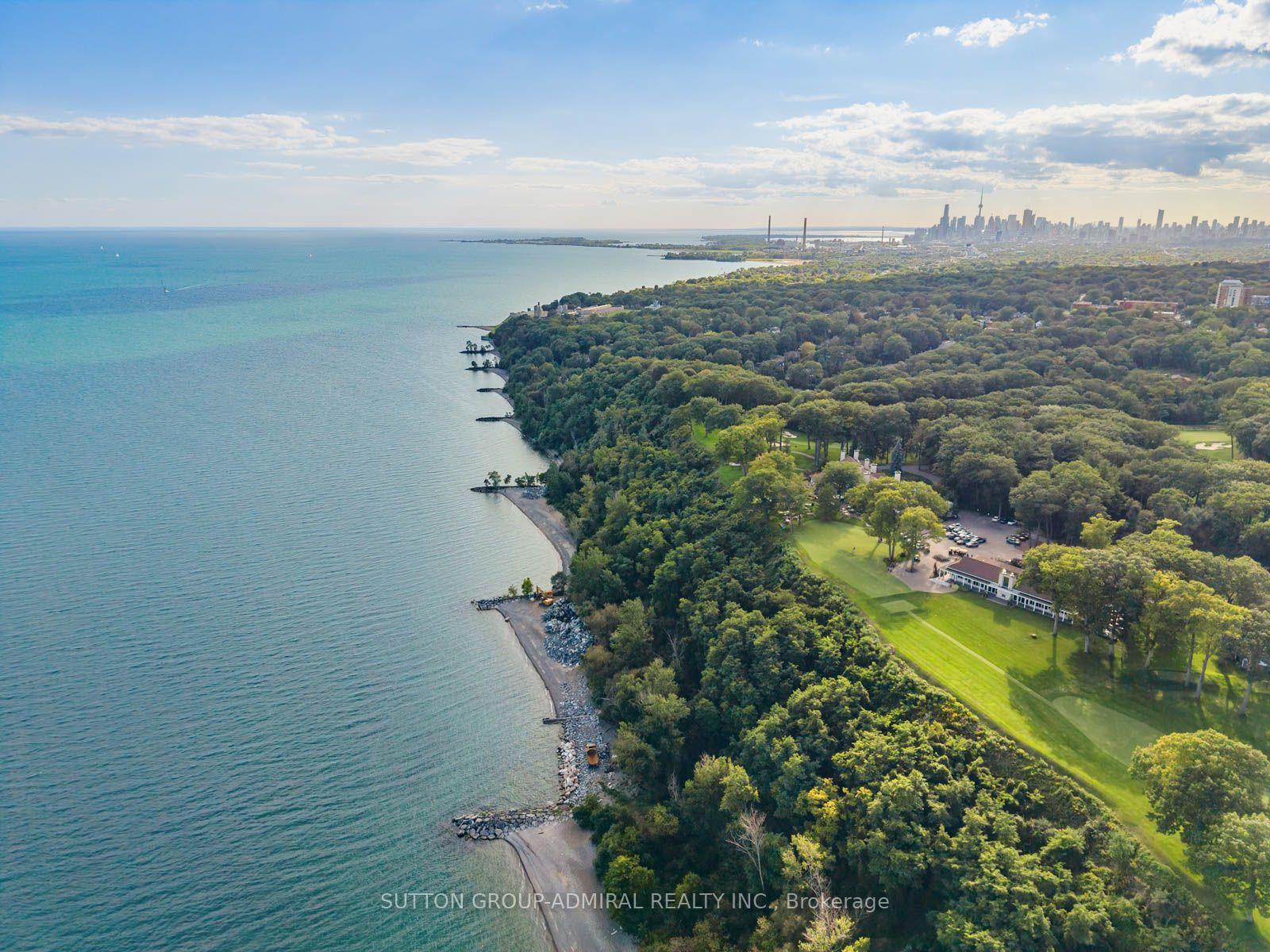 Photo 47 of 39 Red Deer Avenue, Scarborough, Birchcliffe-Cliffside — HOMEH