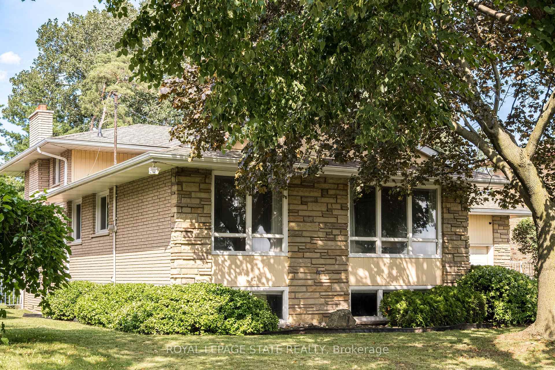Photo 4 of 14 Woodside Drive, Hamilton, Sherwood — HOMEH
