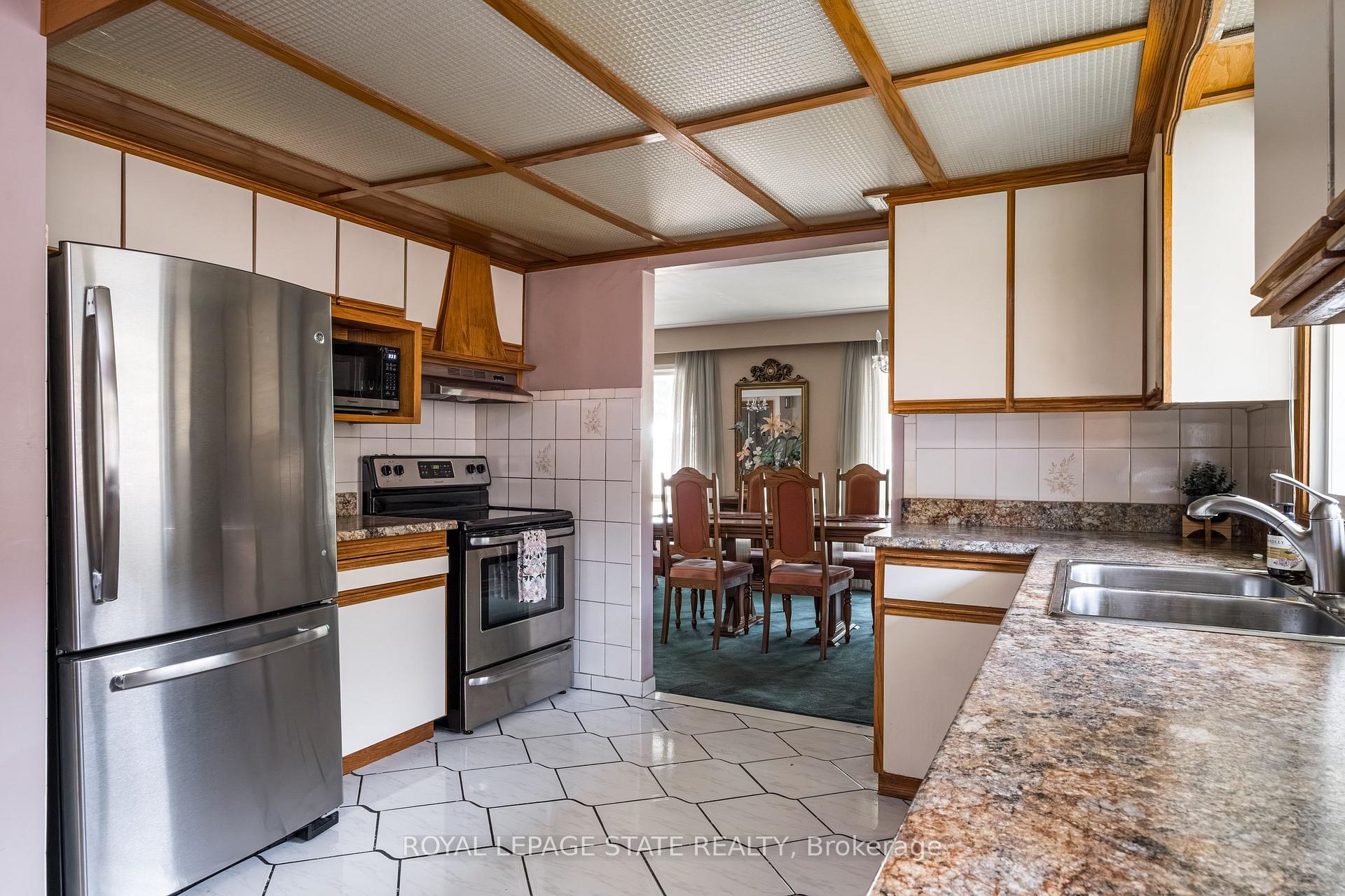 Photo 14 of 14 Woodside Drive, Hamilton, Sherwood — HOMEH