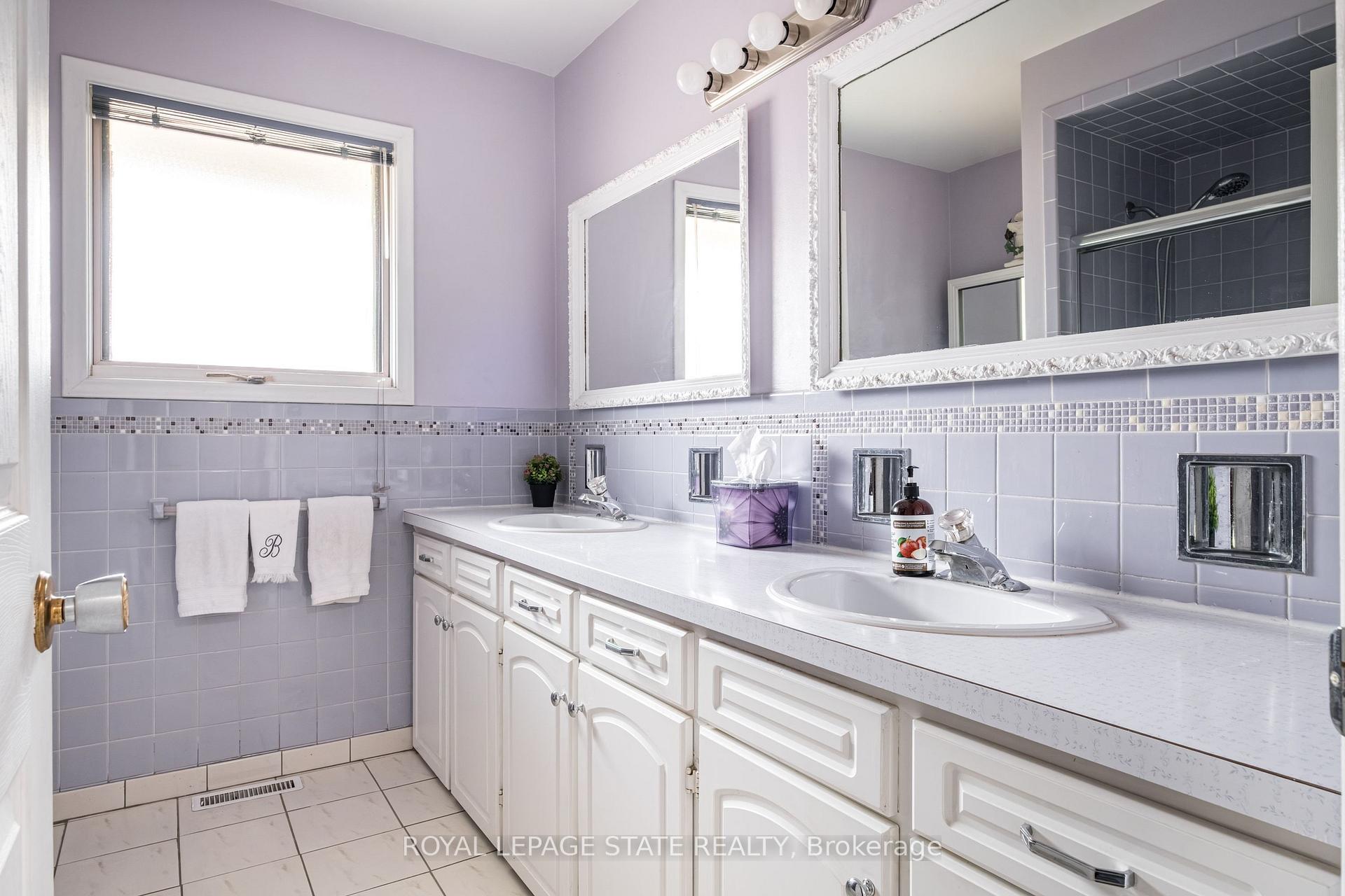 Photo 15 of 14 Woodside Drive, Hamilton, Sherwood — HOMEH