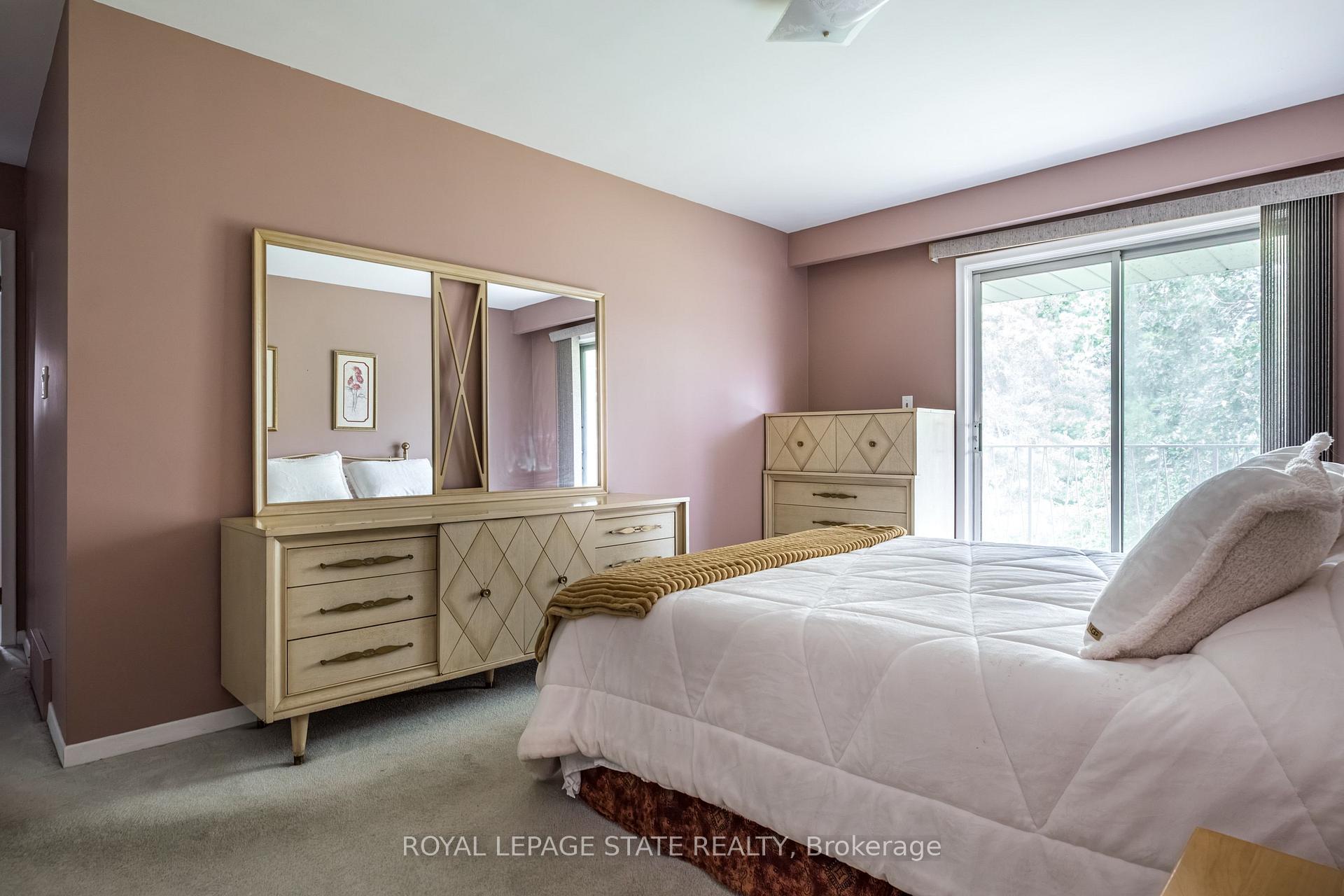 Photo 21 of 14 Woodside Drive, Hamilton, Sherwood — HOMEH