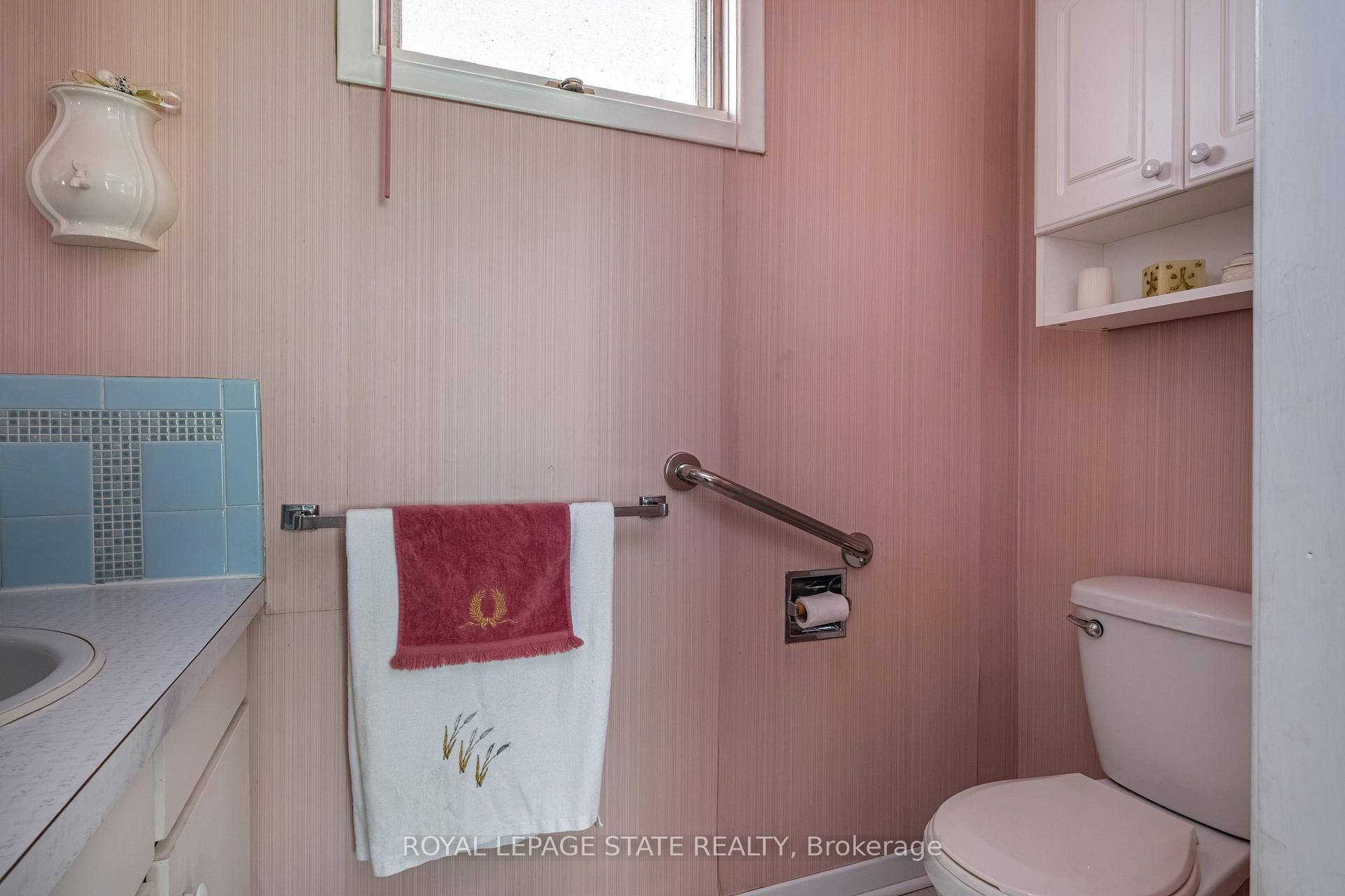 Photo 22 of 14 Woodside Drive, Hamilton, Sherwood — HOMEH