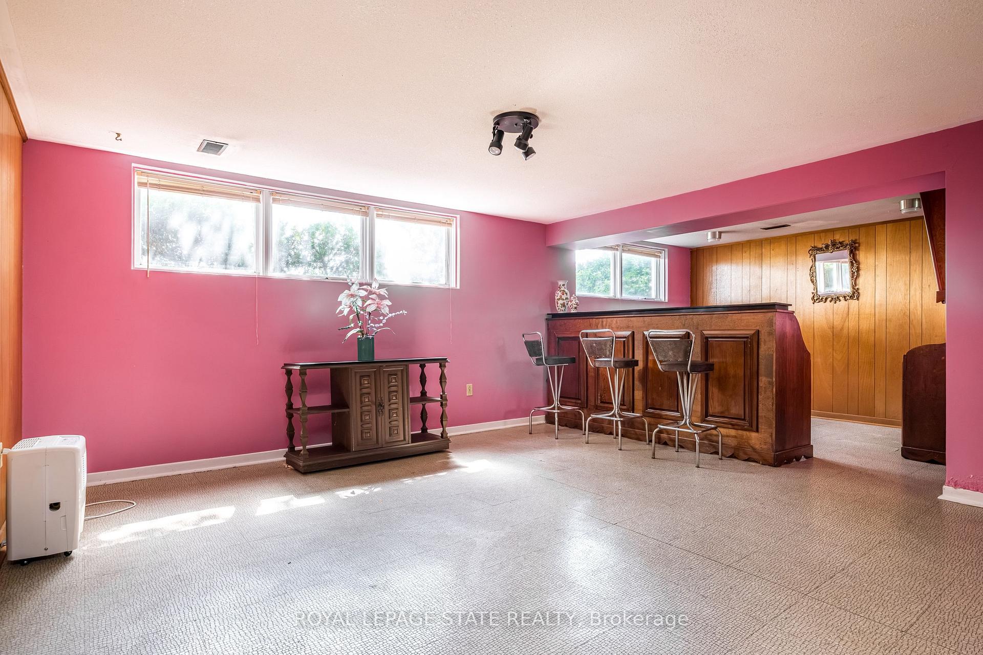 Photo 33 of 14 Woodside Drive, Hamilton, Sherwood — HOMEH