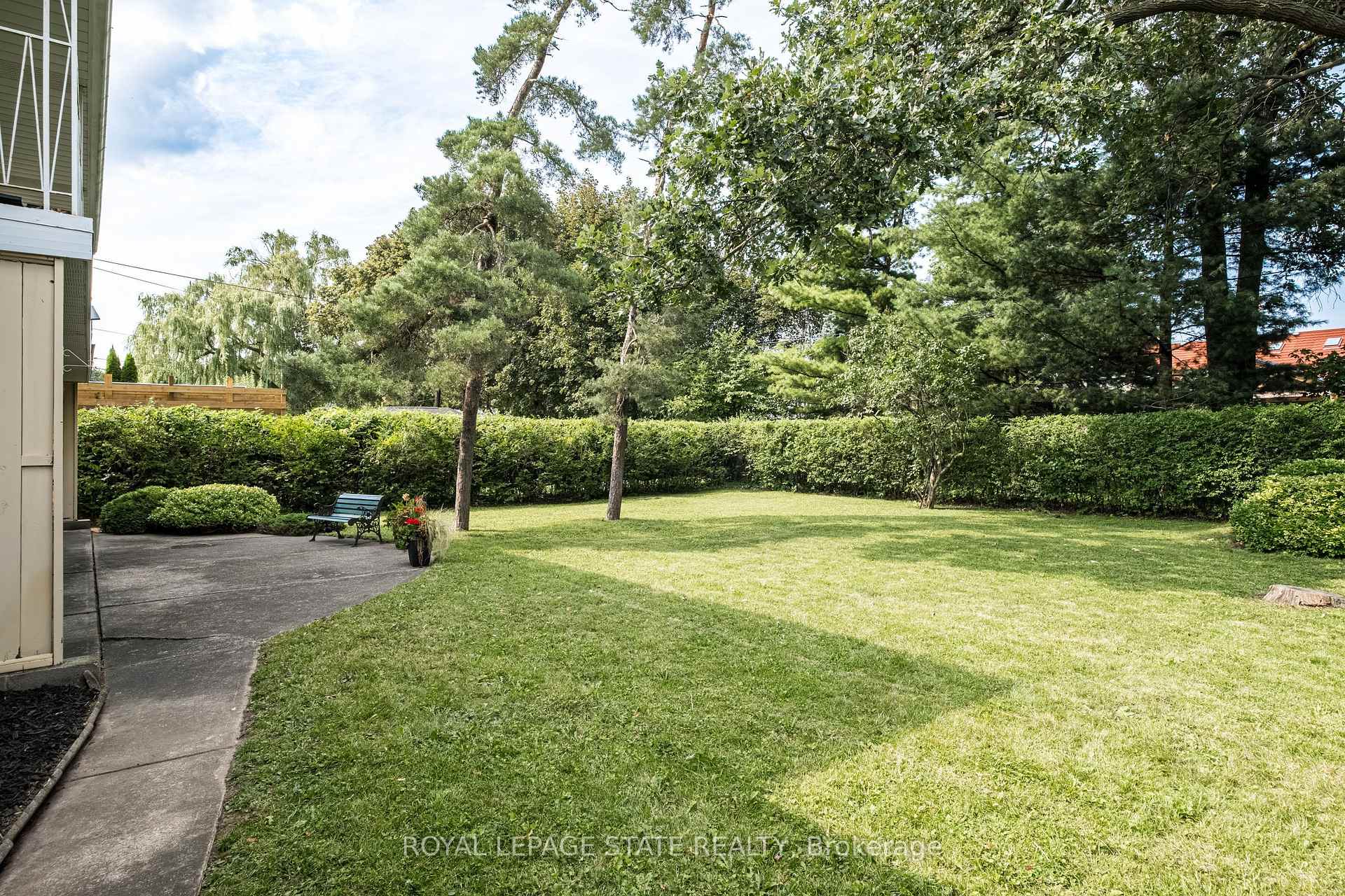 Photo 38 of 14 Woodside Drive, Hamilton, Sherwood — HOMEH