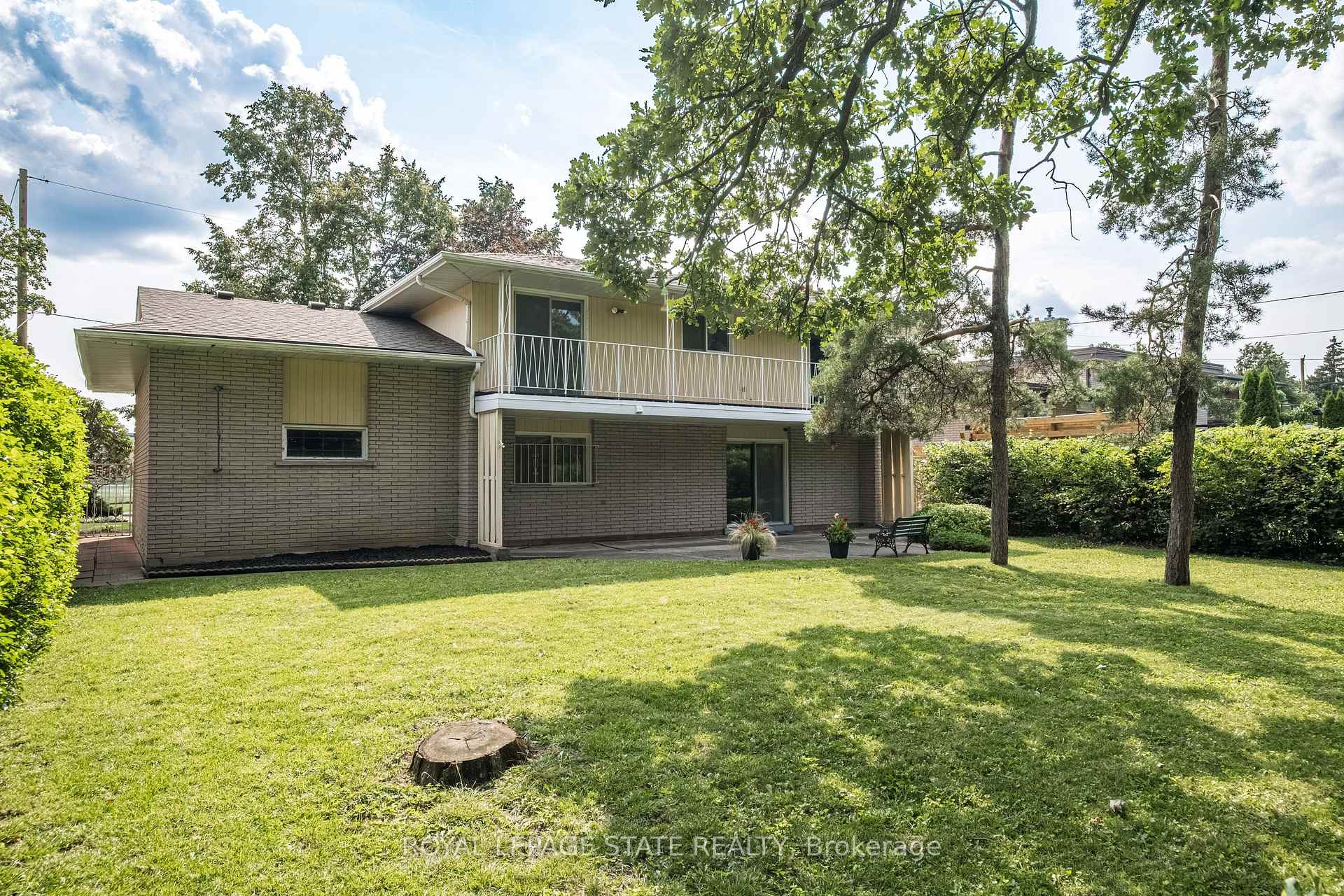 Photo 39 of 14 Woodside Drive, Hamilton, Sherwood — HOMEH