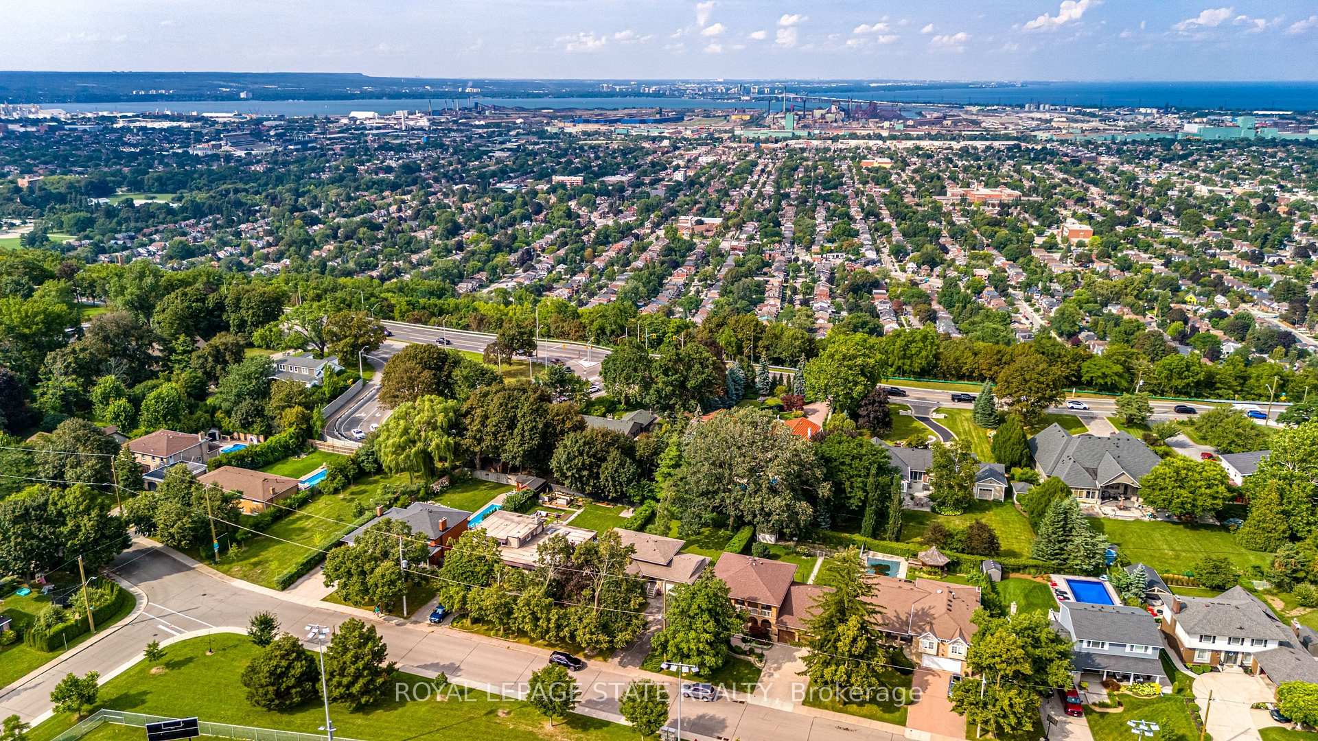 Photo 42 of 14 Woodside Drive, Hamilton, Sherwood — HOMEH