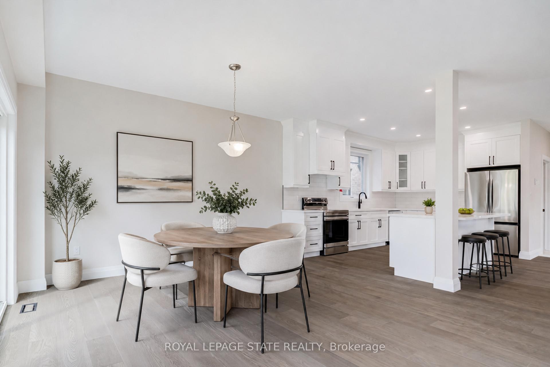 Photo 5 of 39 Norwich Road, Hamilton, Stoney Creek — HOMEH