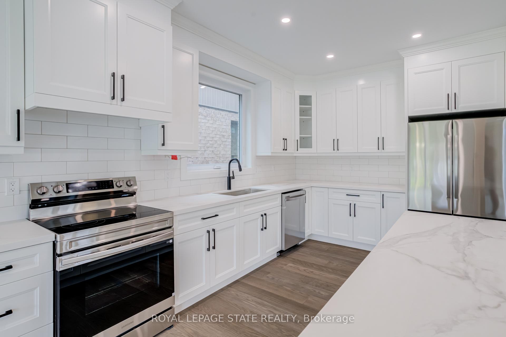 Photo 7 of 39 Norwich Road, Hamilton, Stoney Creek — HOMEH