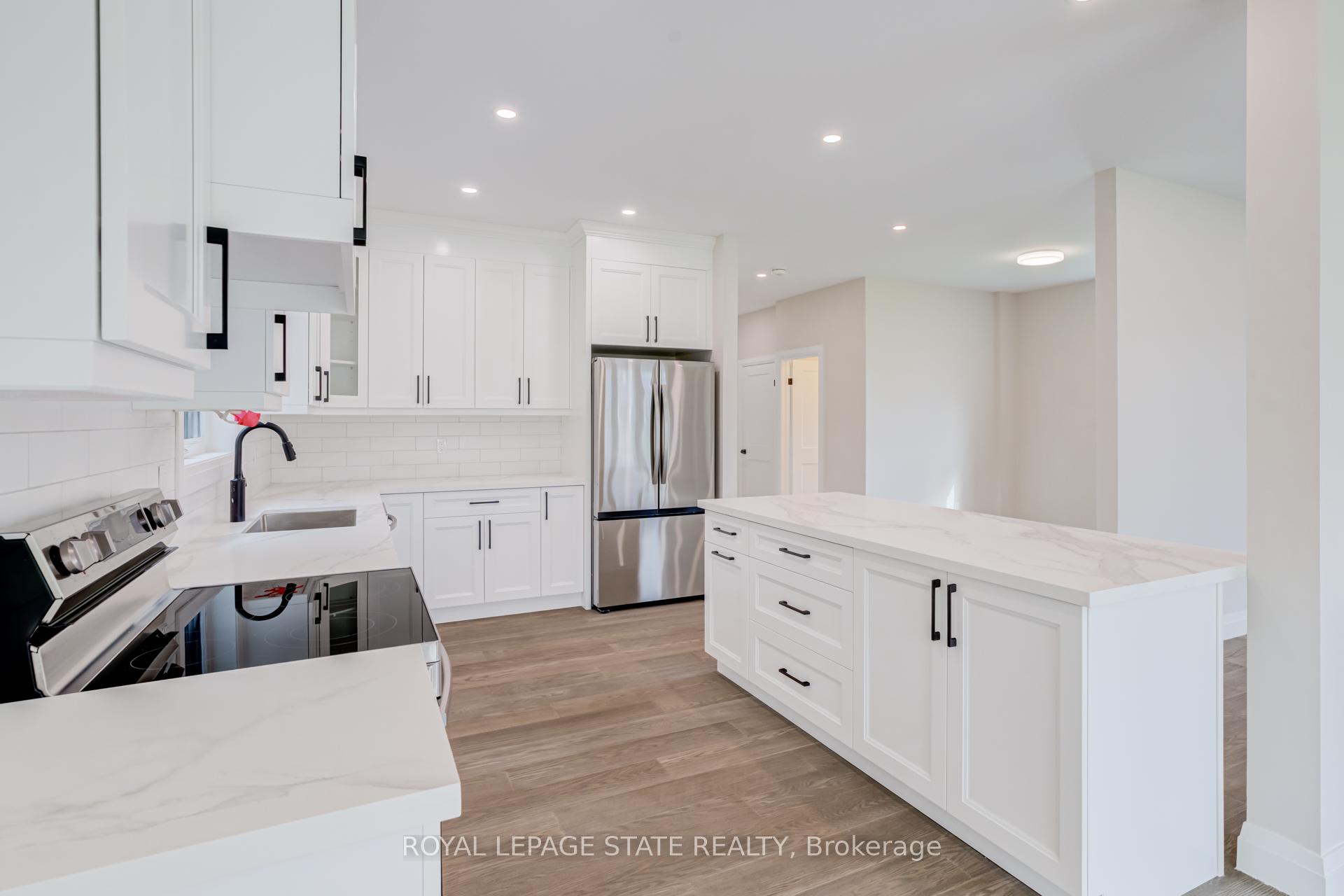 Photo 9 of 39 Norwich Road, Hamilton, Stoney Creek — HOMEH