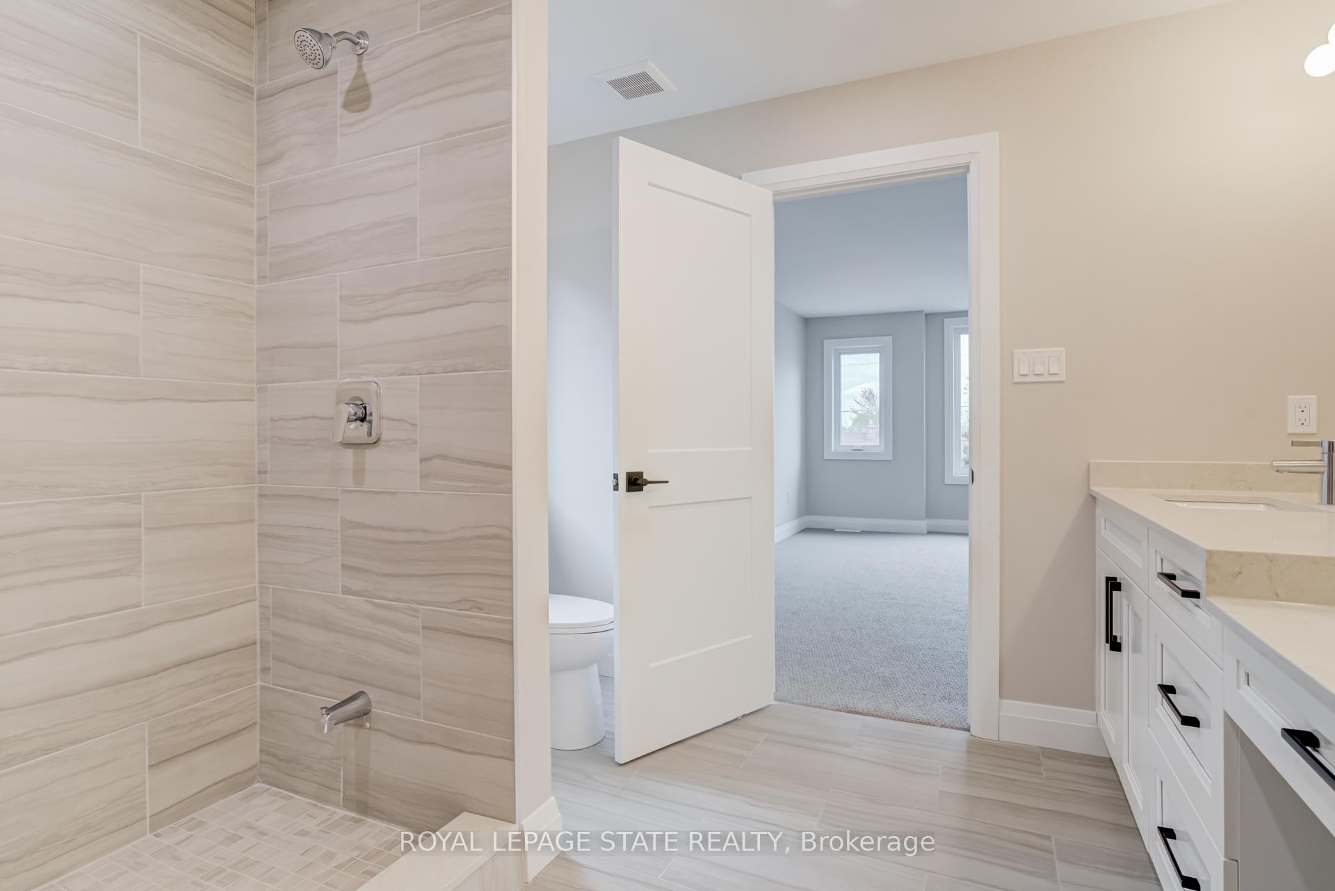 Photo 22 of 39 Norwich Road, Hamilton, Stoney Creek — HOMEH