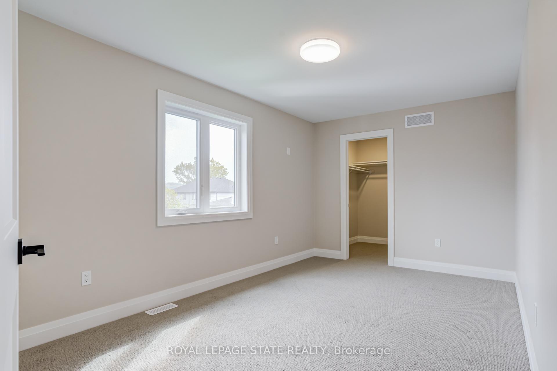 Photo 25 of 39 Norwich Road, Hamilton, Stoney Creek — HOMEH