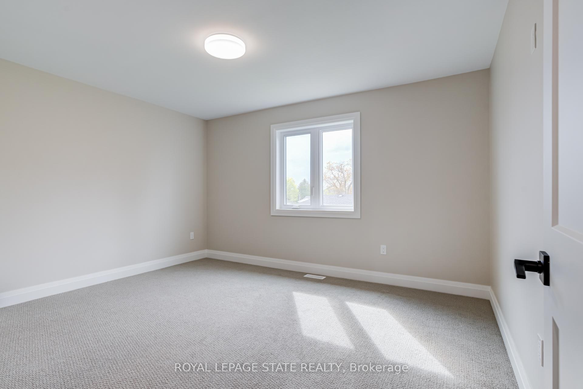 Photo 26 of 39 Norwich Road, Hamilton, Stoney Creek — HOMEH