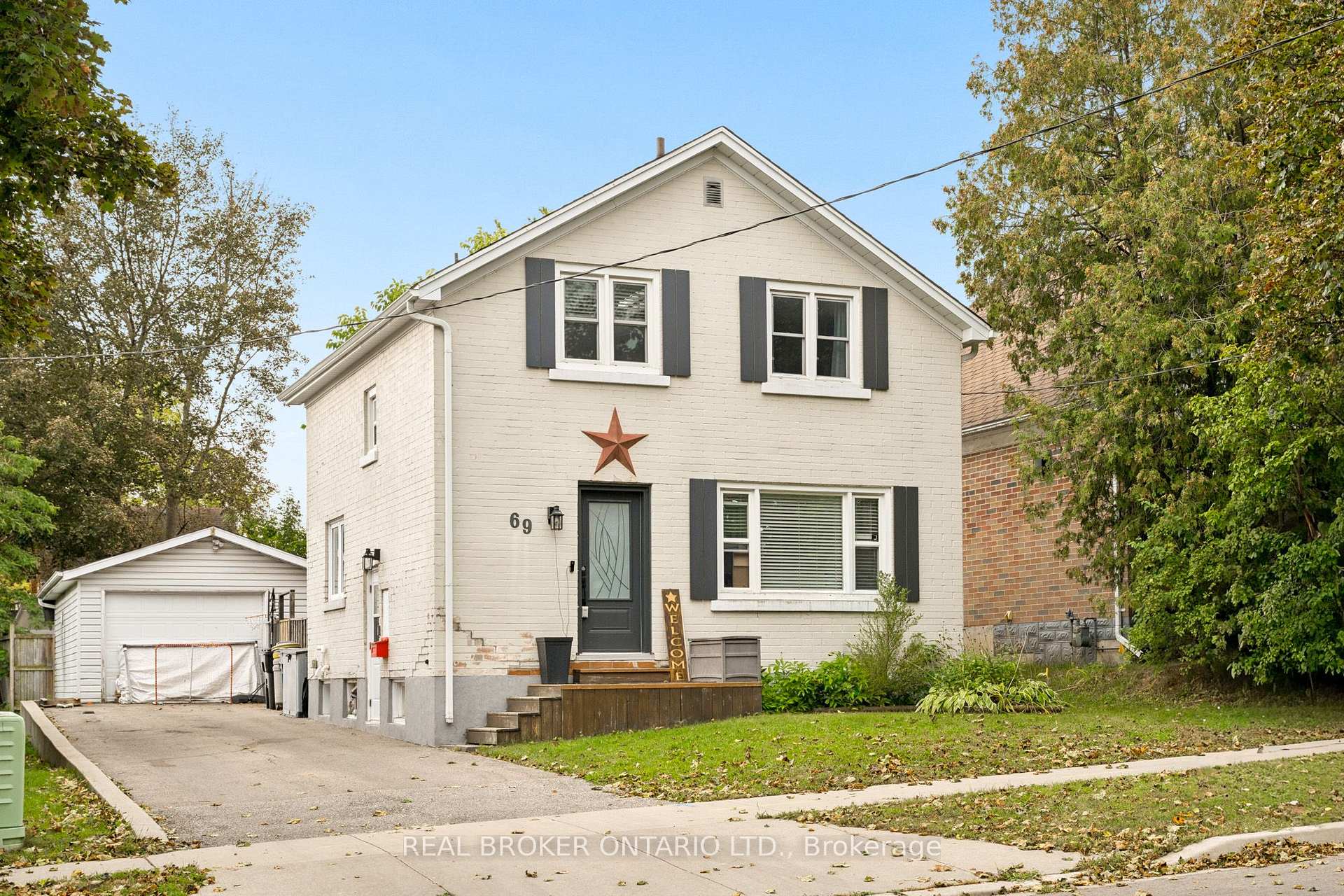 Photo 2 of 69 Talbot Street, Kitchener, Cherry Hill — HOMEH