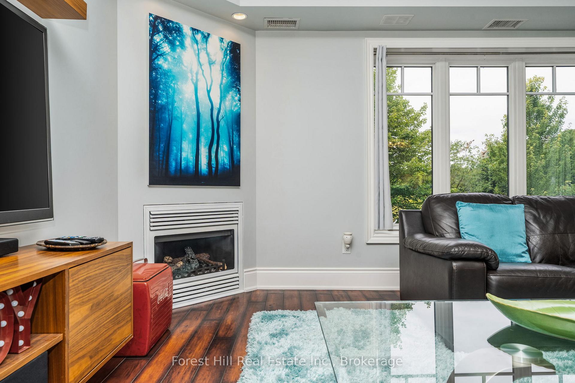 Photo 8 of Unit 204, 391C Manitoba Street, Bracebridge, Macaulay — HOMEH