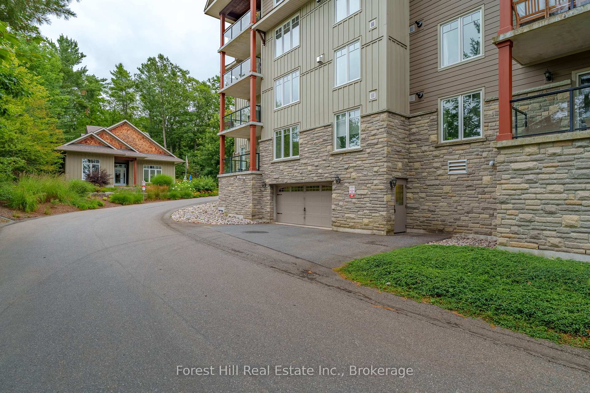 Photo 37 of Unit 204, 391C Manitoba Street, Bracebridge, Macaulay — HOMEH
