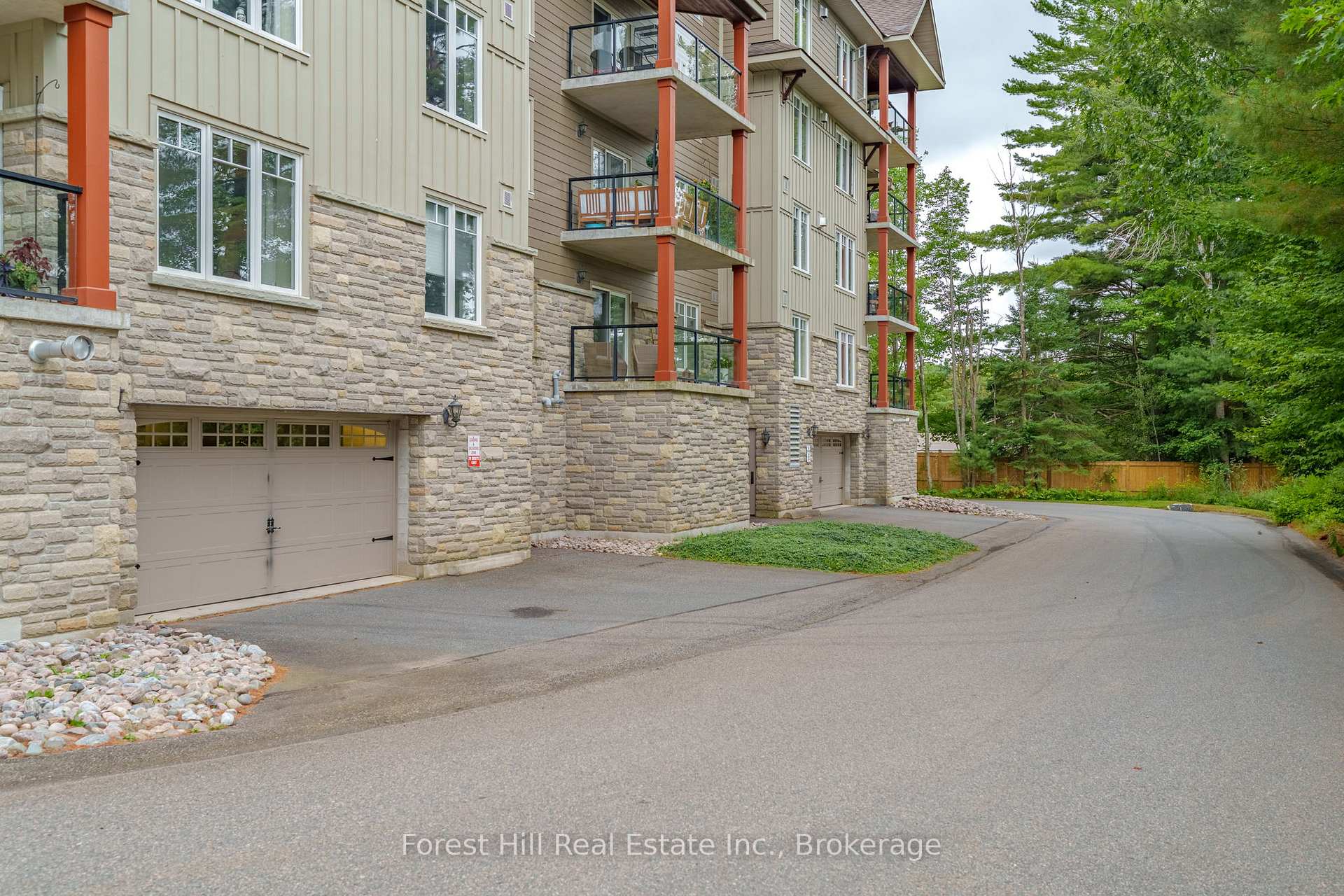 Photo 38 of Unit 204, 391C Manitoba Street, Bracebridge, Macaulay — HOMEH
