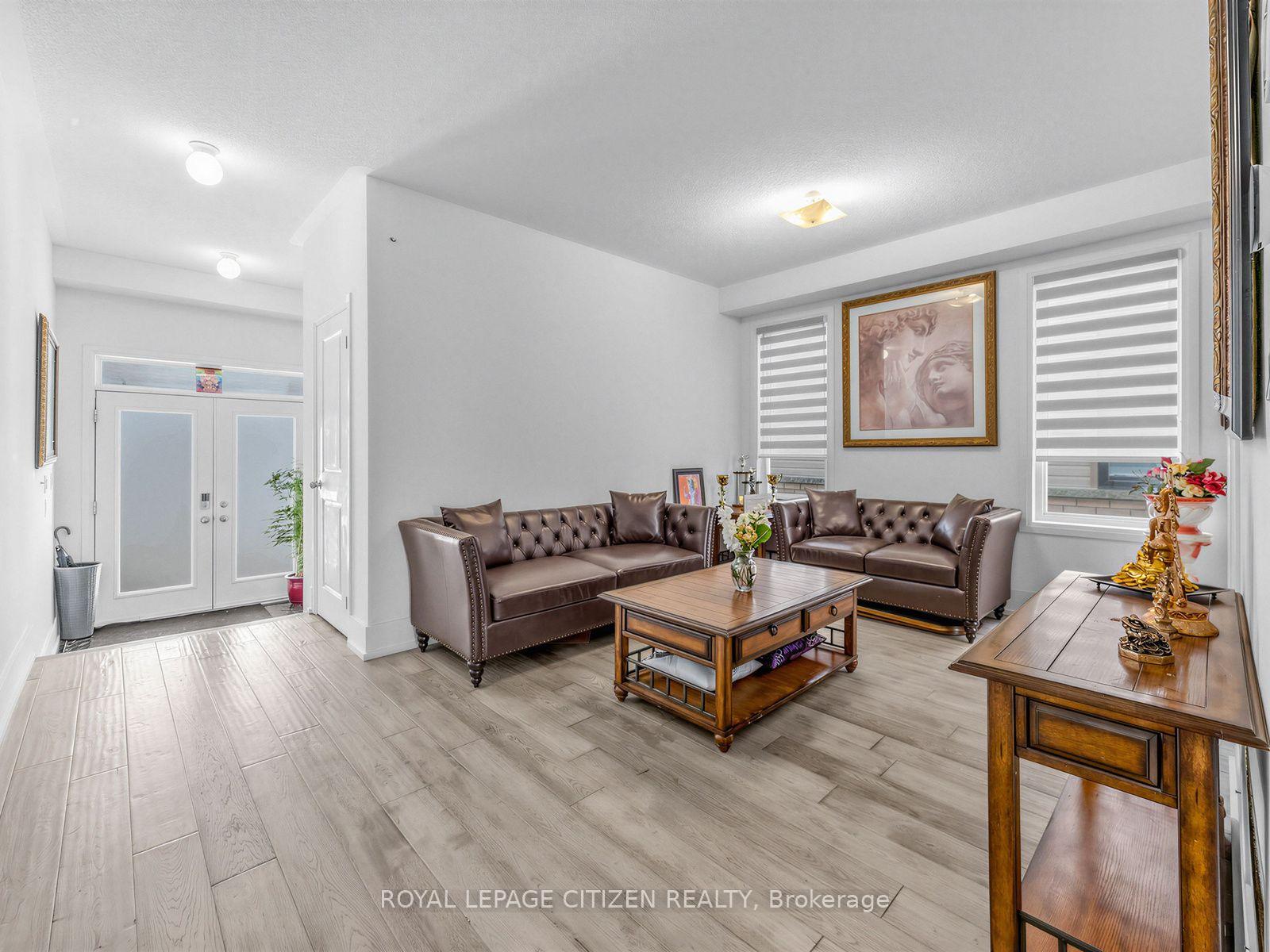 Photo 5 of 14 Cryderman Lane, Clarington, Bowmanville — HOMEH