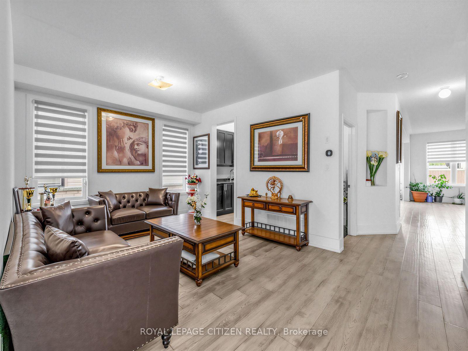 Photo 6 of 14 Cryderman Lane, Clarington, Bowmanville — HOMEH