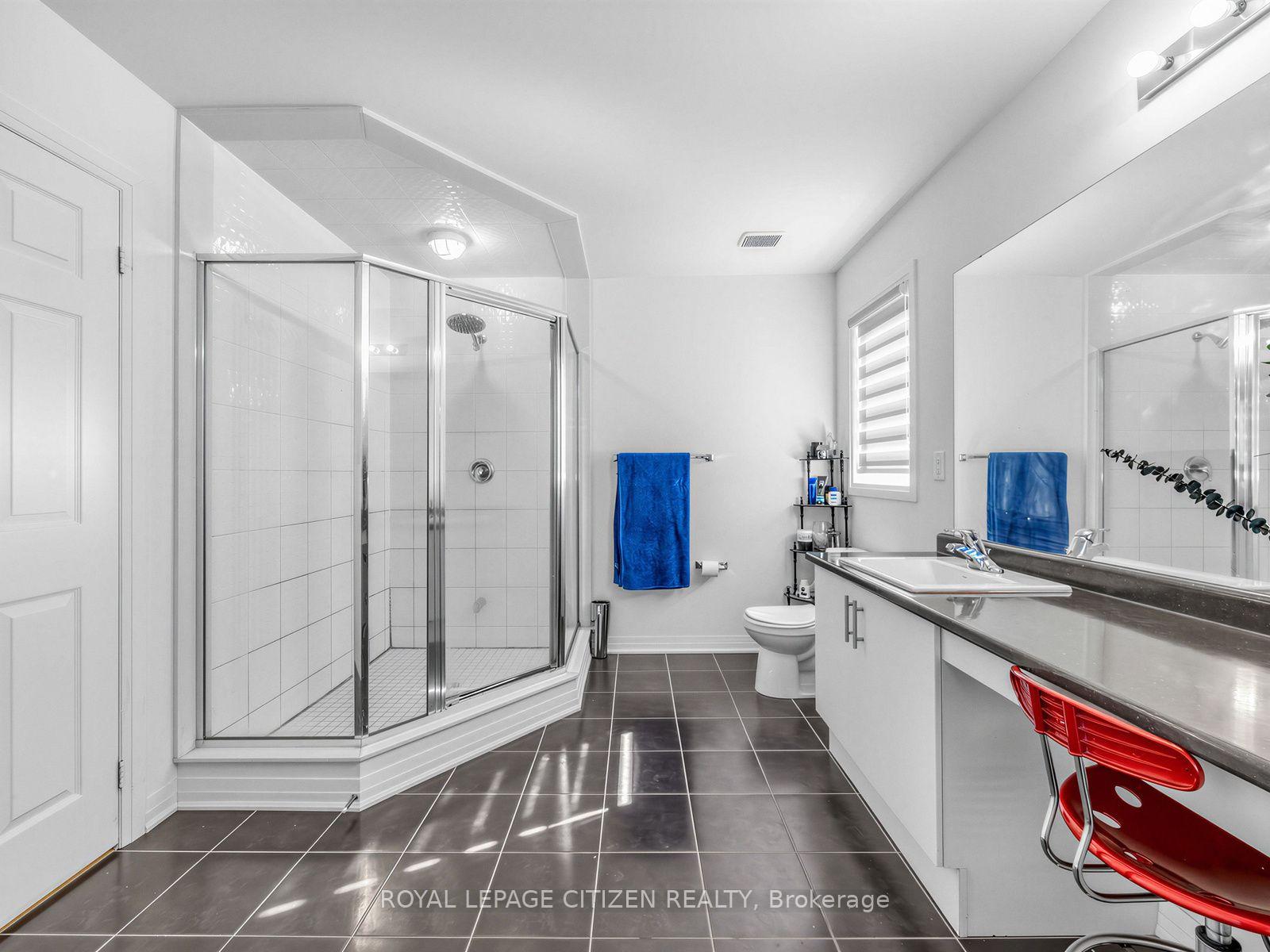 Photo 23 of 14 Cryderman Lane, Clarington, Bowmanville — HOMEH