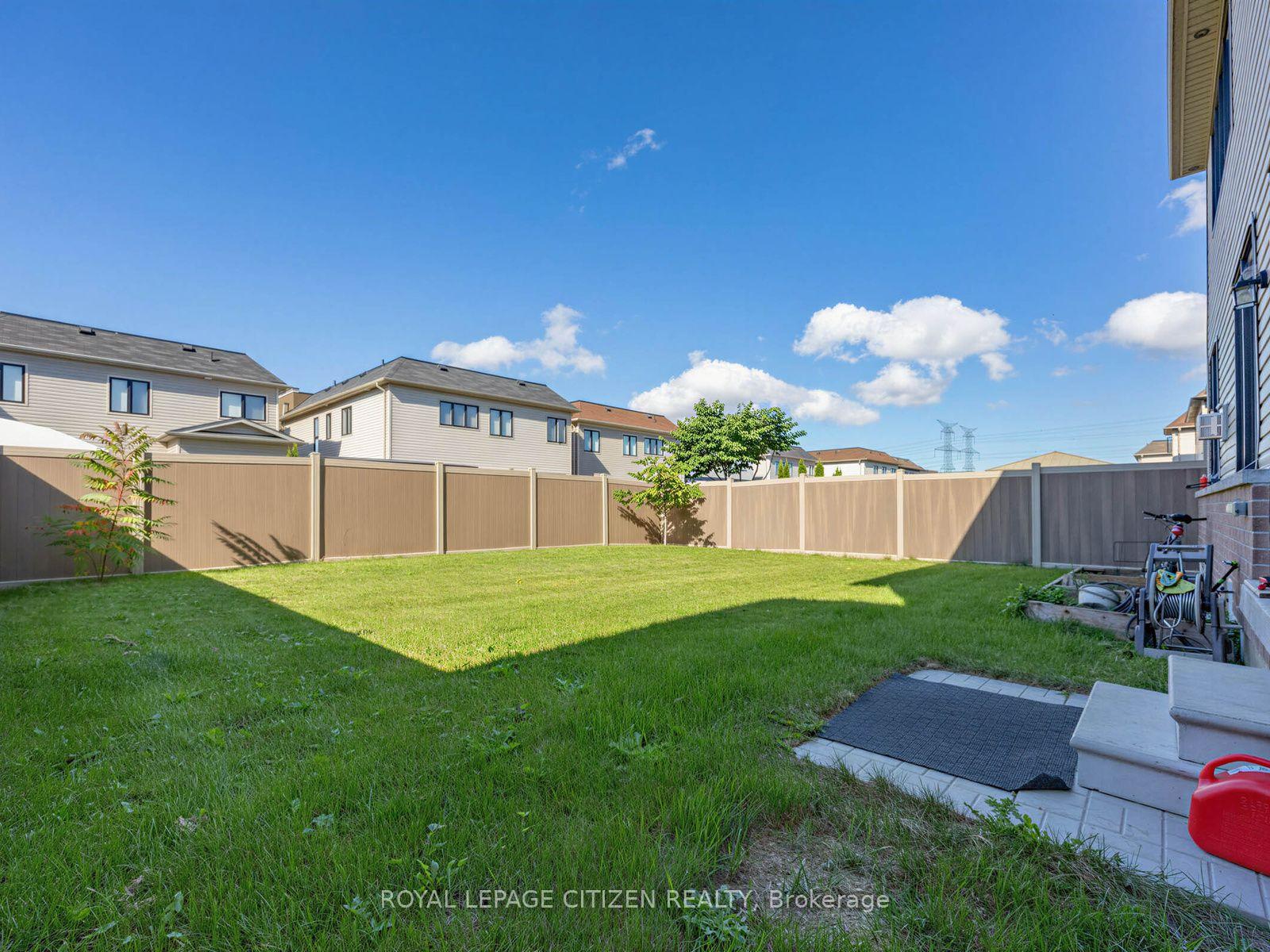 Photo 33 of 14 Cryderman Lane, Clarington, Bowmanville — HOMEH