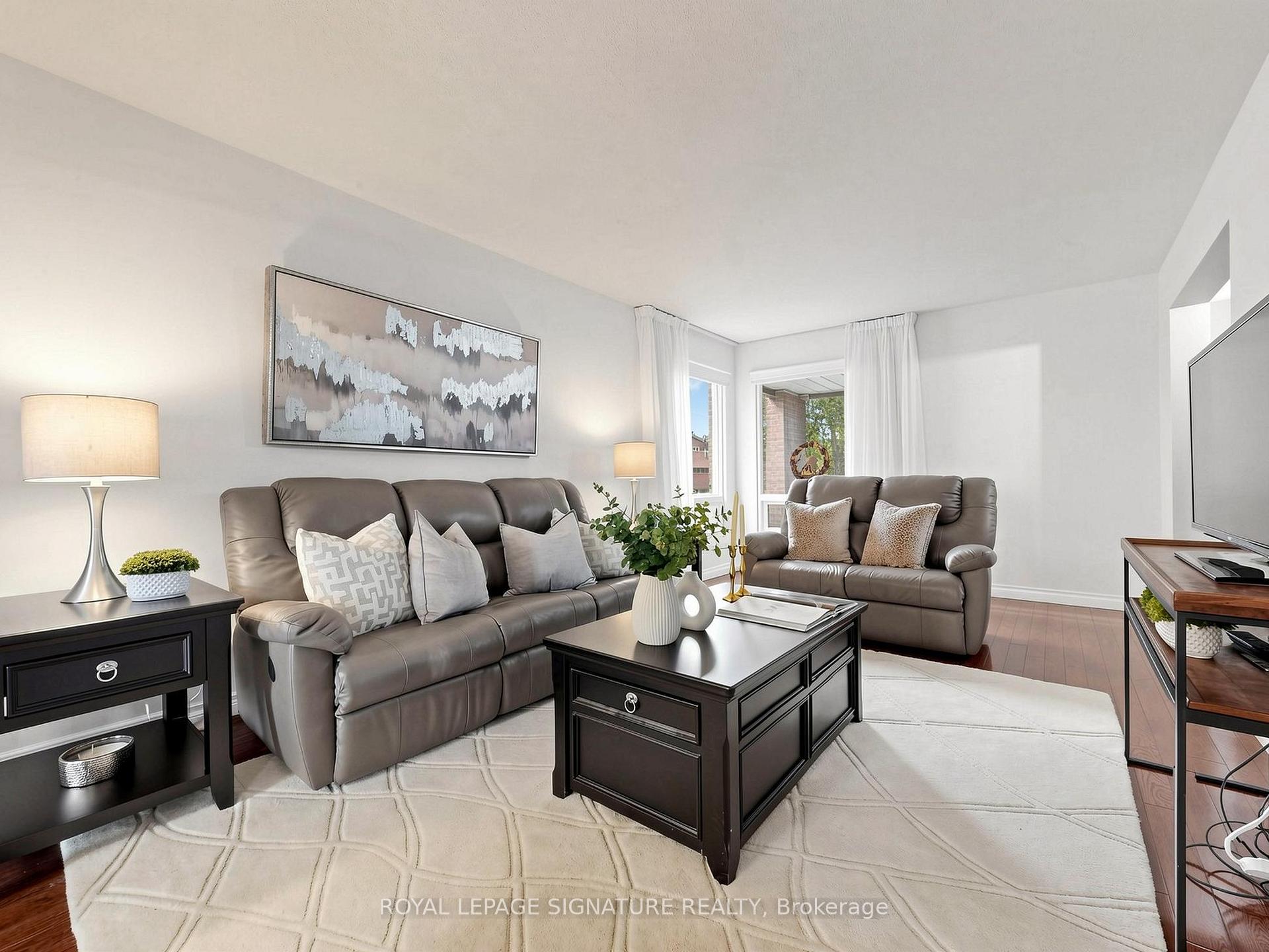 Photo 18 of 83 Empringham Crescent, Markham, Milliken Mills West — HOMEH