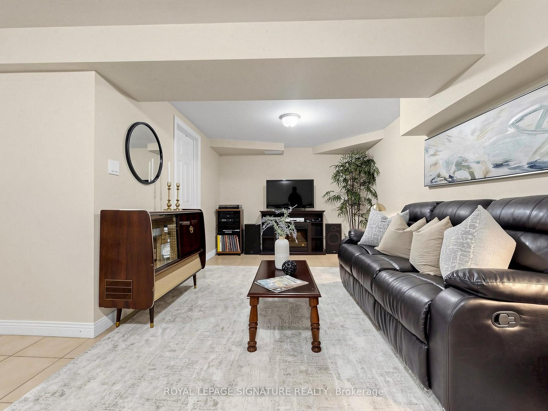 Photo 36 of 83 Empringham Crescent, Markham, Milliken Mills West — HOMEH