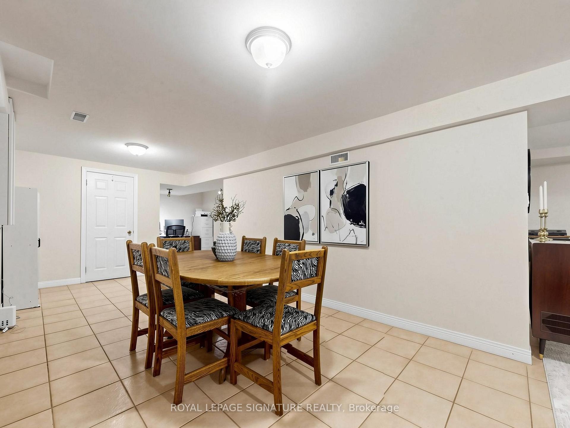 Photo 38 of 83 Empringham Crescent, Markham, Milliken Mills West — HOMEH