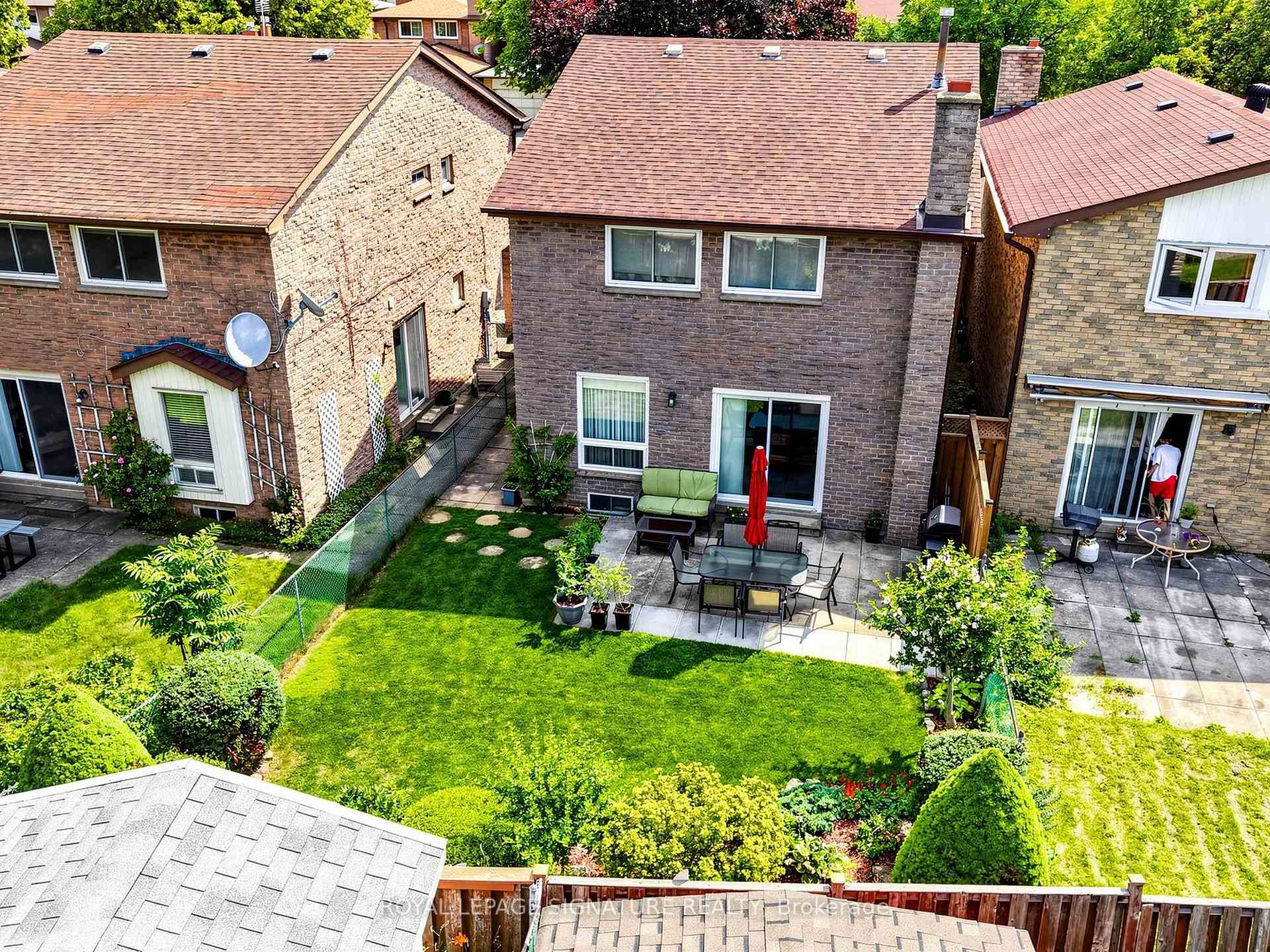 Photo 46 of 83 Empringham Crescent, Markham, Milliken Mills West — HOMEH