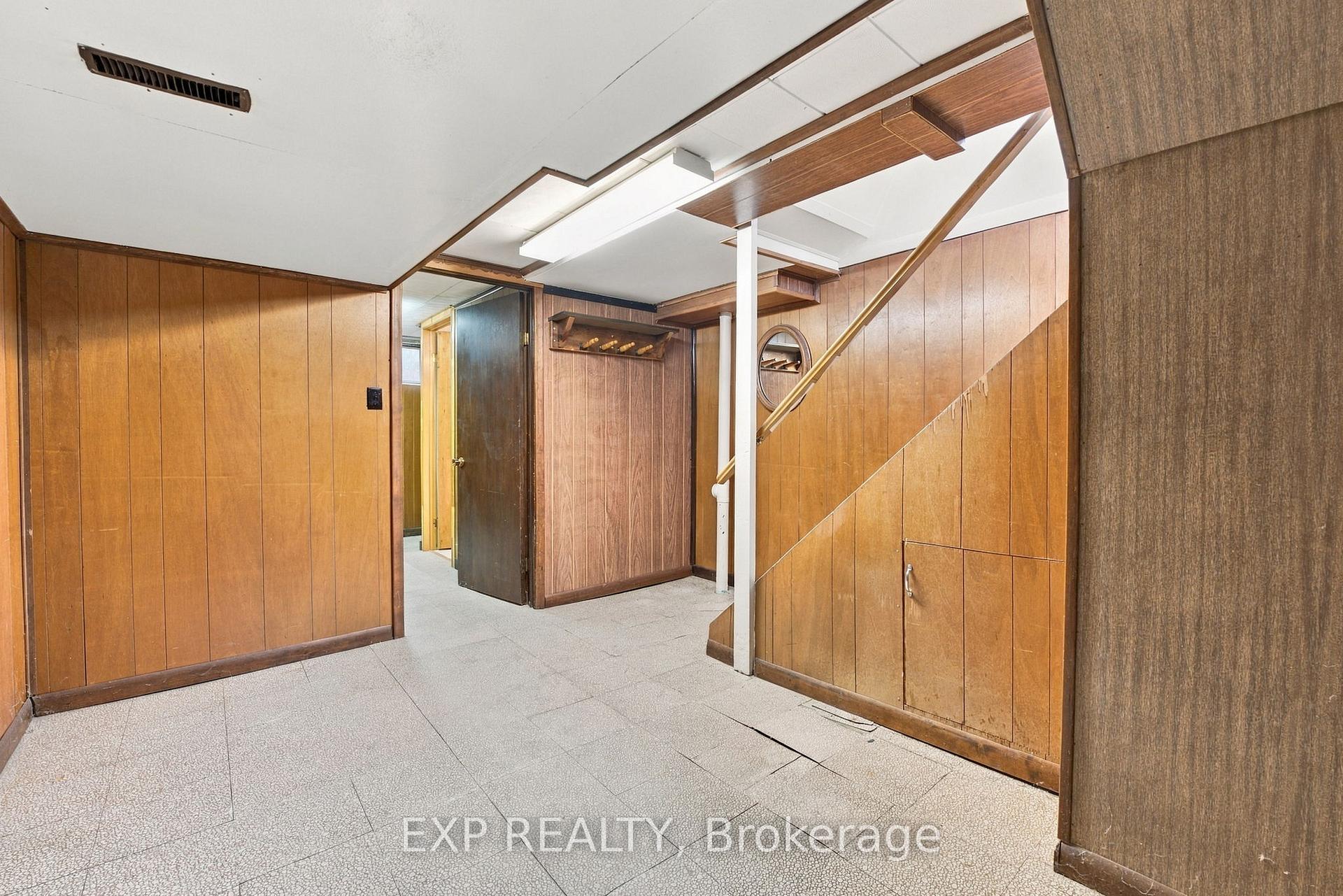 Photo 25 of 2 Glengrove Circle, St. Catharines, Glendale/Glenridge — HOMEH