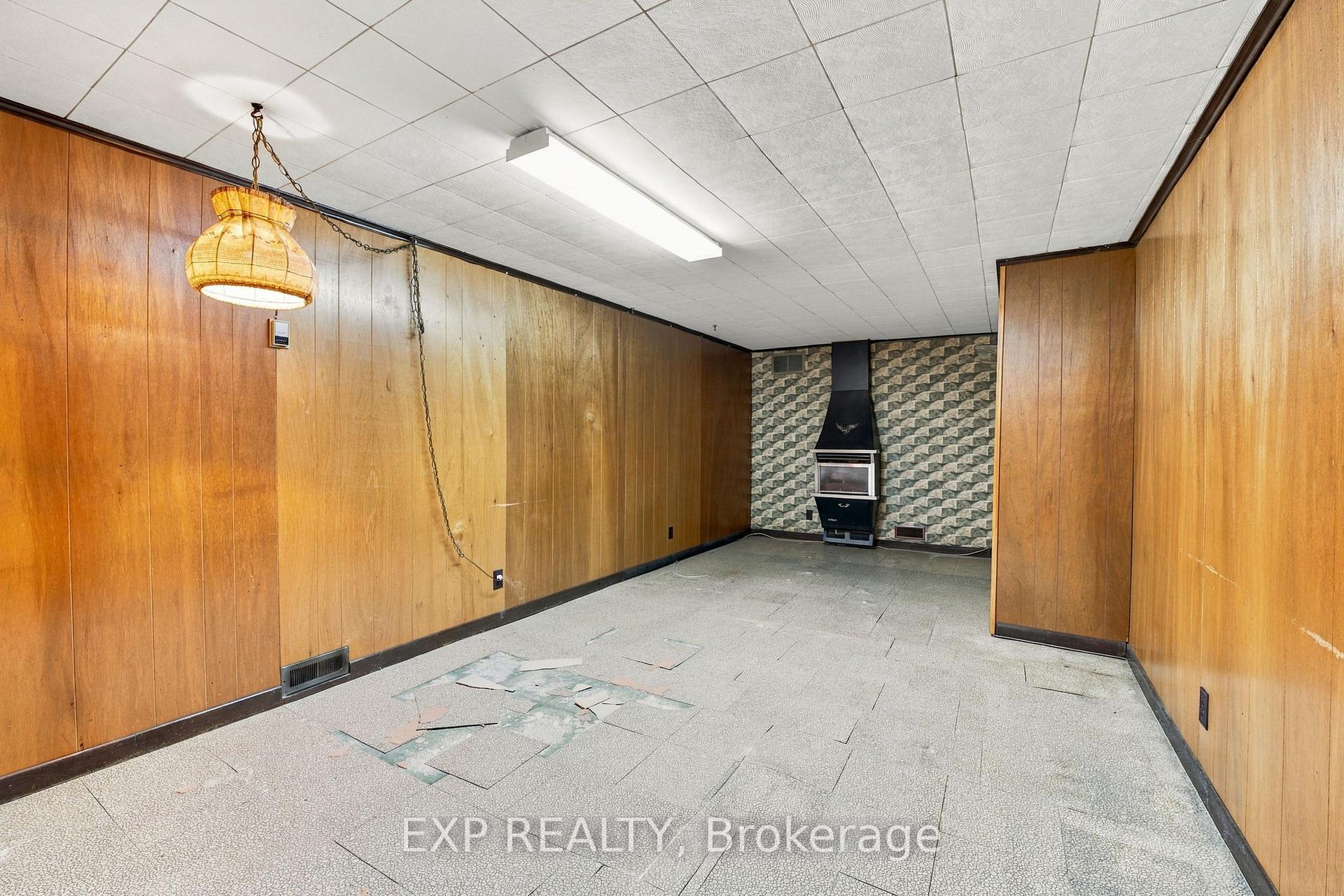 Photo 32 of 2 Glengrove Circle, St. Catharines, Glendale/Glenridge — HOMEH