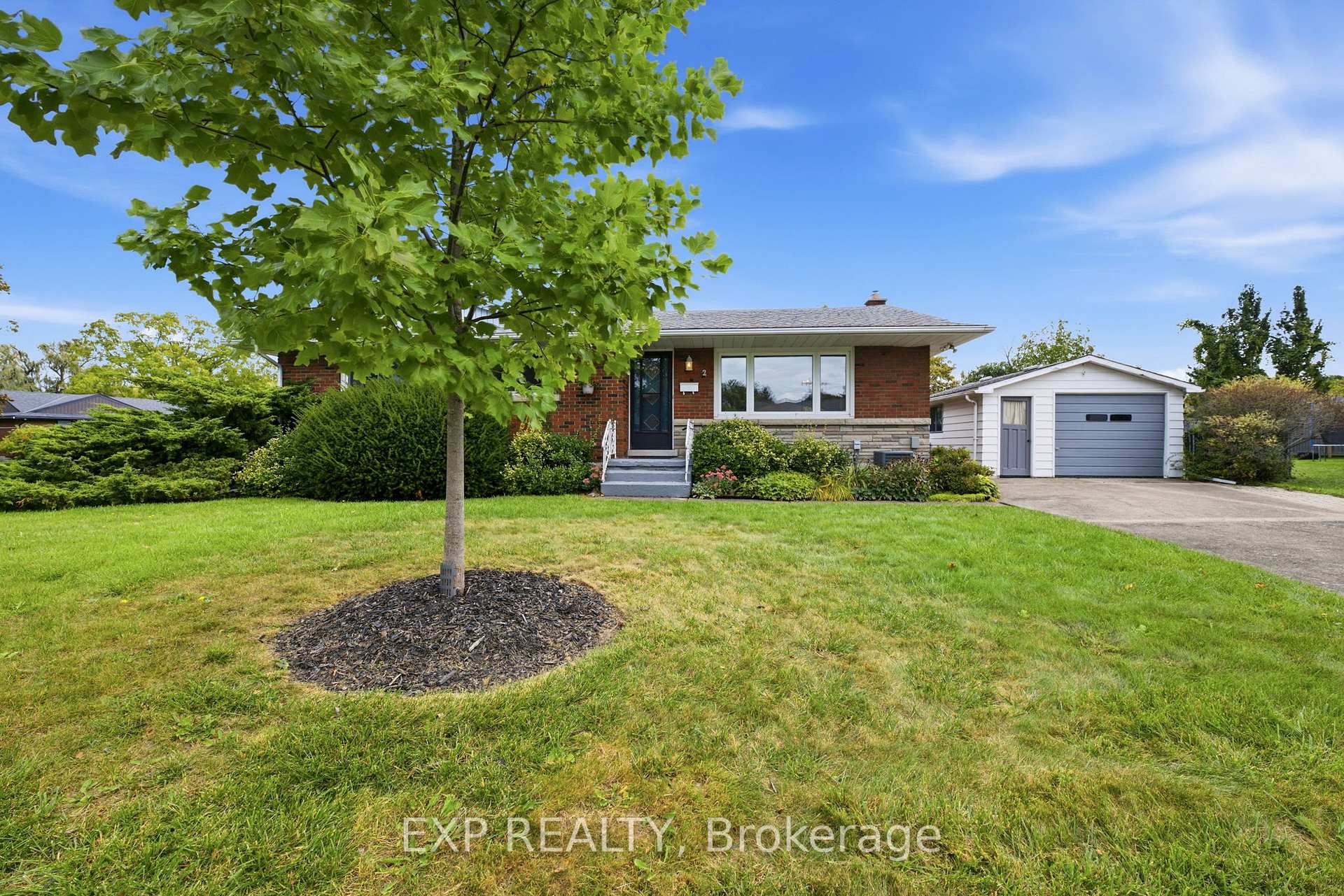 Photo 34 of 2 Glengrove Circle, St. Catharines, Glendale/Glenridge — HOMEH