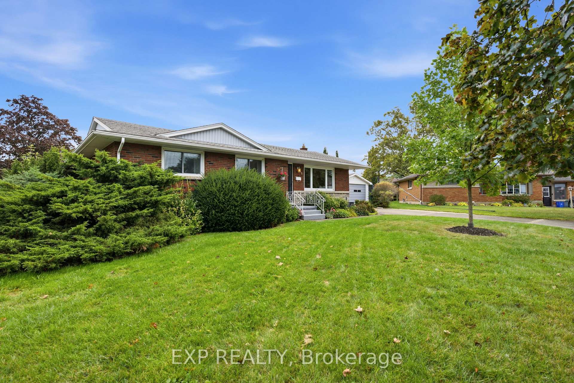 Photo 35 of 2 Glengrove Circle, St. Catharines, Glendale/Glenridge — HOMEH