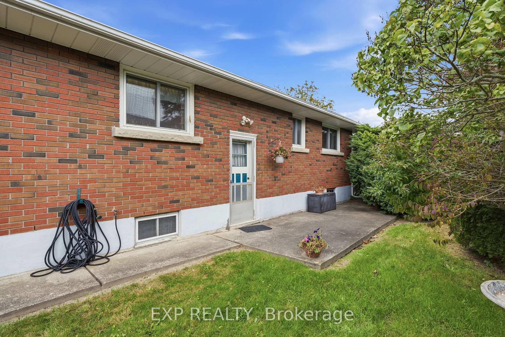 Photo 36 of 2 Glengrove Circle, St. Catharines, Glendale/Glenridge — HOMEH