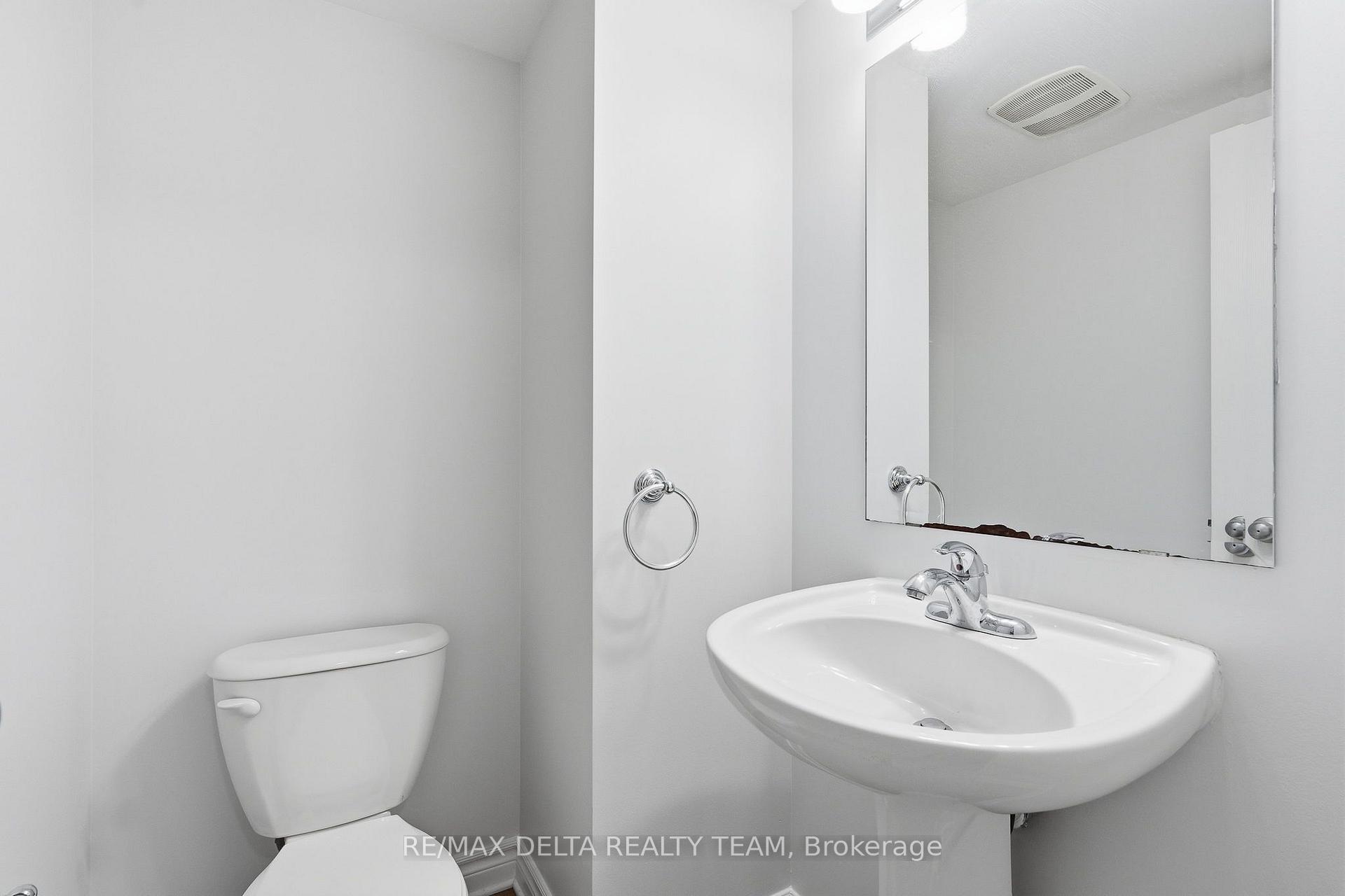 Photo 4 of Unit 121, 2333 Esprit Drive, Ottawa, Avalon East — HOMEH