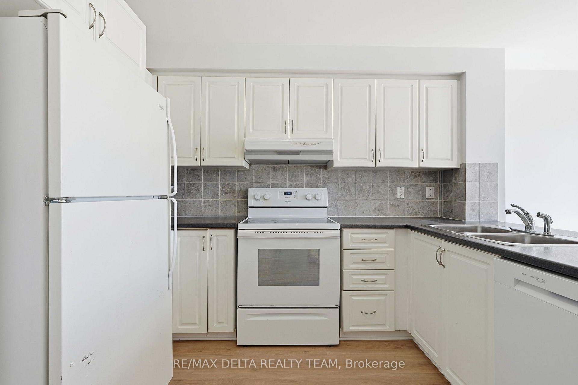 Photo 7 of Unit 121, 2333 Esprit Drive, Ottawa, Avalon East — HOMEH