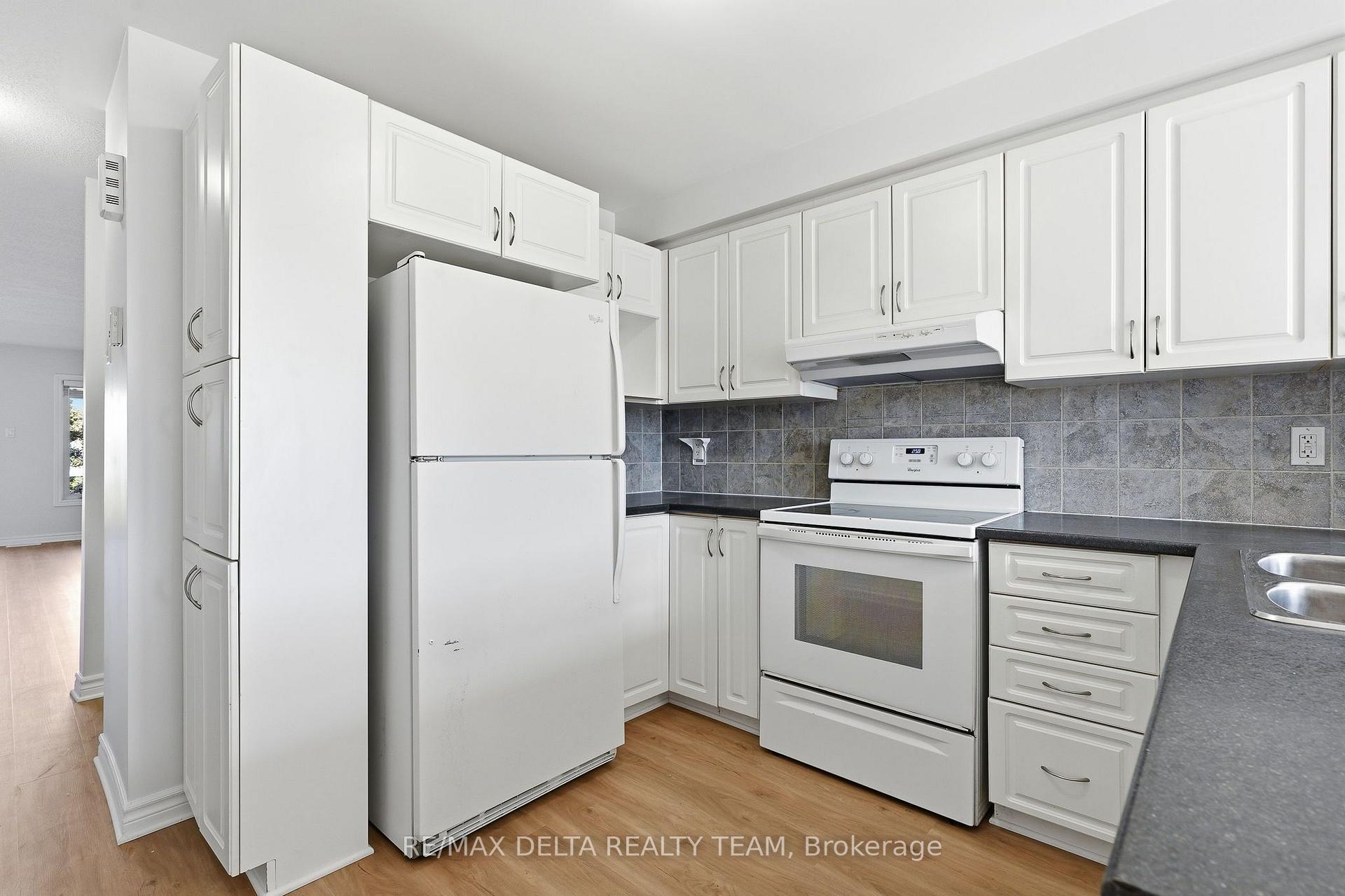 Photo 8 of Unit 121, 2333 Esprit Drive, Ottawa, Avalon East — HOMEH