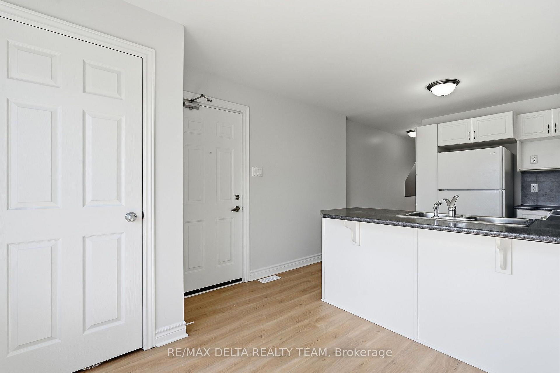 Photo 10 of Unit 121, 2333 Esprit Drive, Ottawa, Avalon East — HOMEH