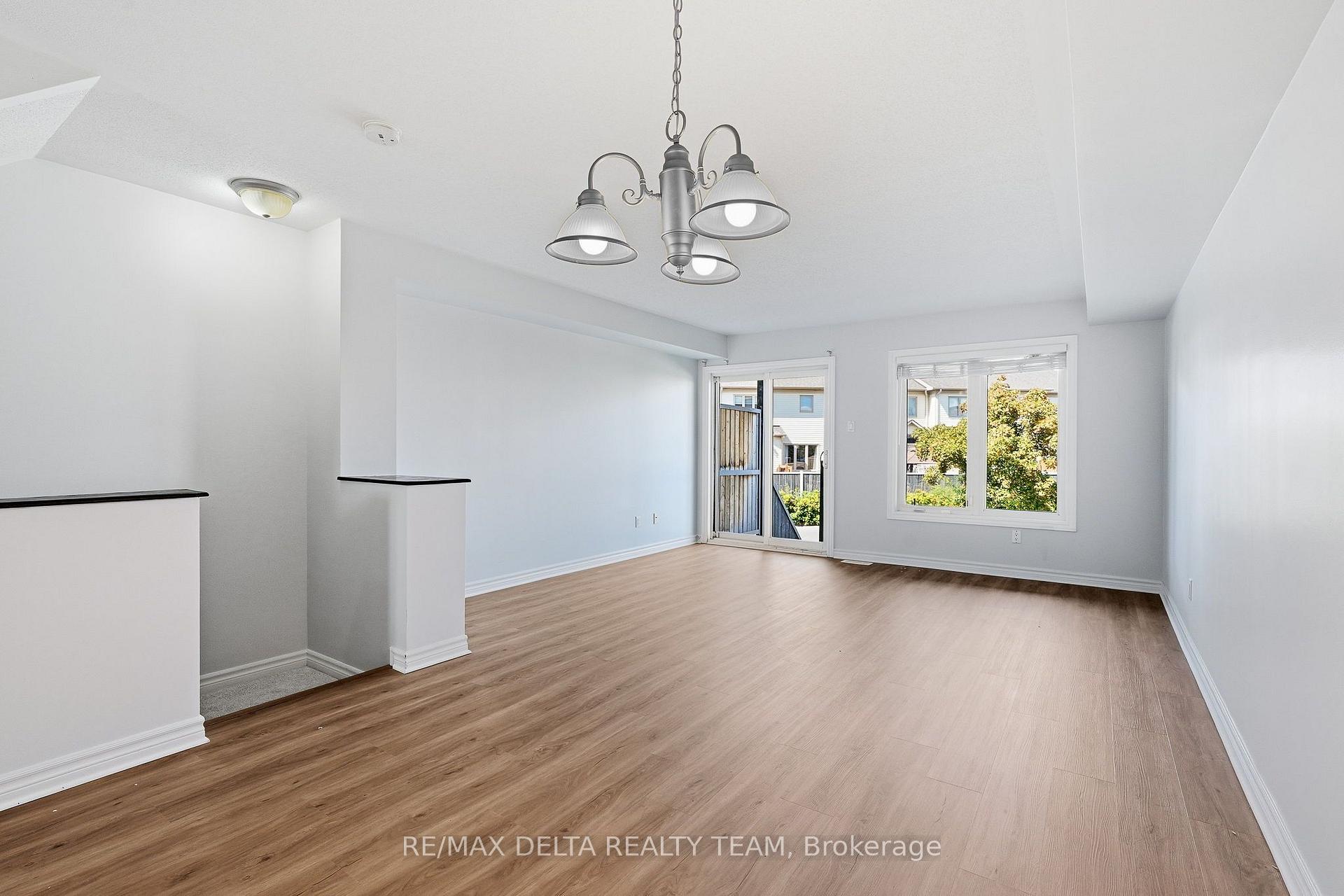 Photo 12 of Unit 121, 2333 Esprit Drive, Ottawa, Avalon East — HOMEH