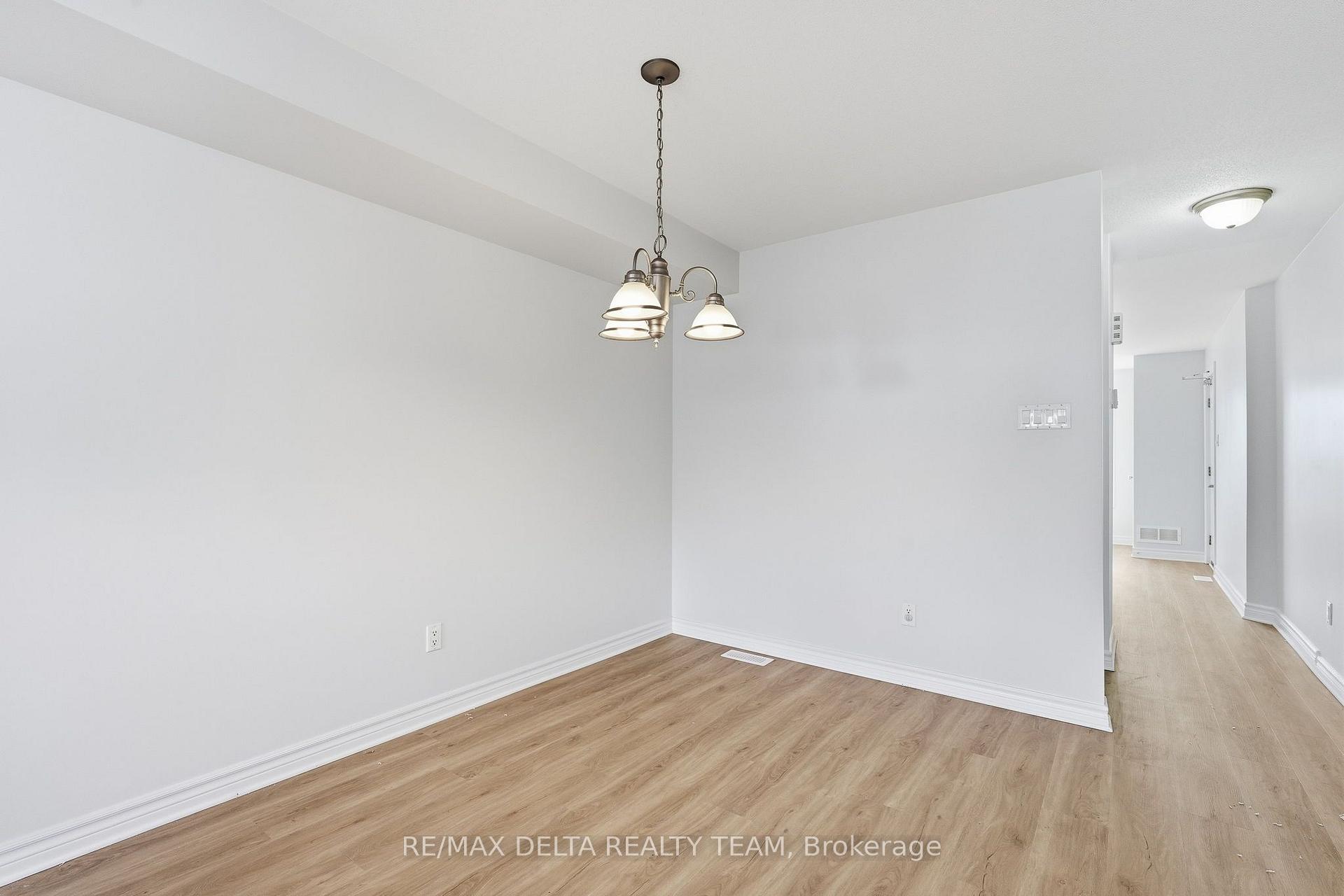 Photo 15 of Unit 121, 2333 Esprit Drive, Ottawa, Avalon East — HOMEH