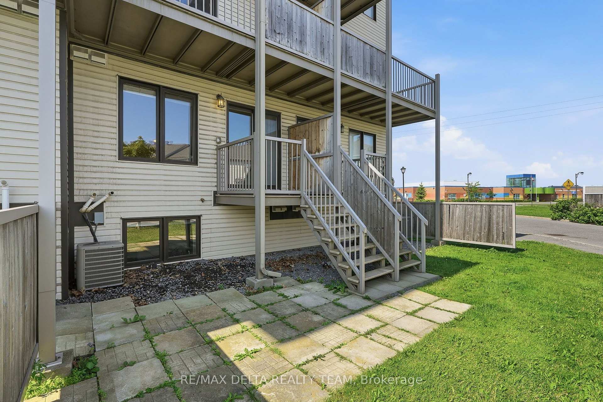 Photo 27 of Unit 121, 2333 Esprit Drive, Ottawa, Avalon East — HOMEH