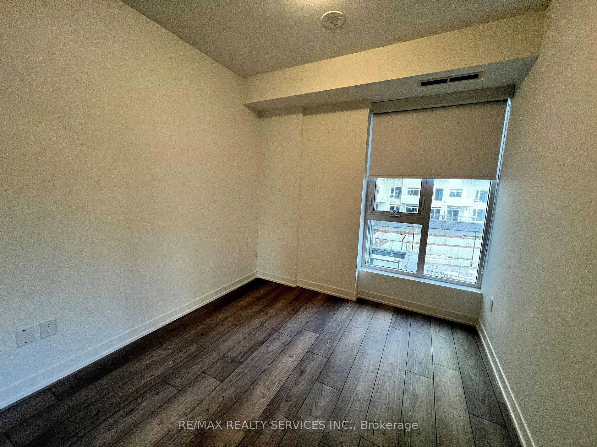 Photo 4 of Unit 426, 10 Abeja Street, Vaughan, Concord — HOMEH