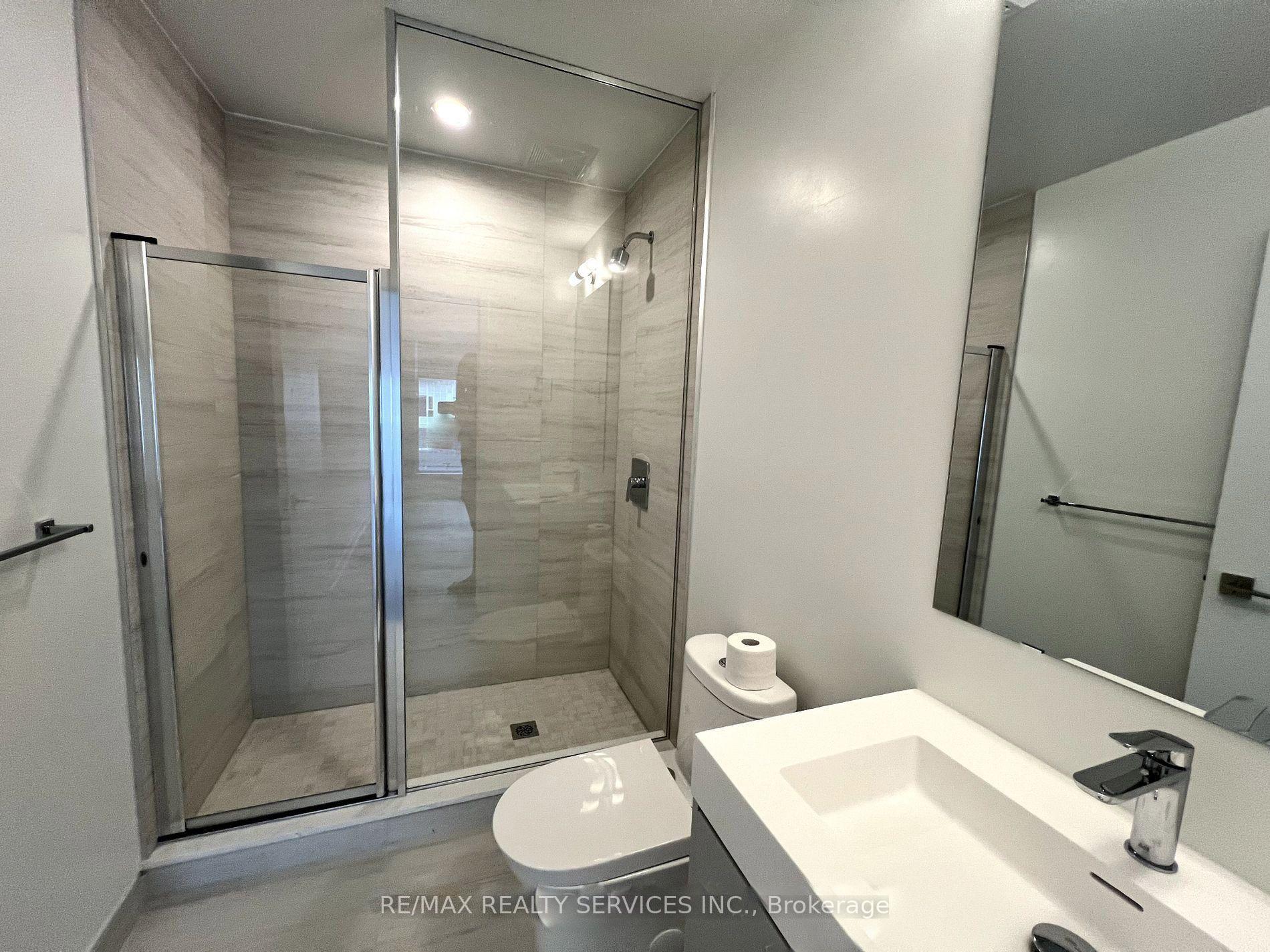 Photo 8 of Unit 426, 10 Abeja Street, Vaughan, Concord — HOMEH