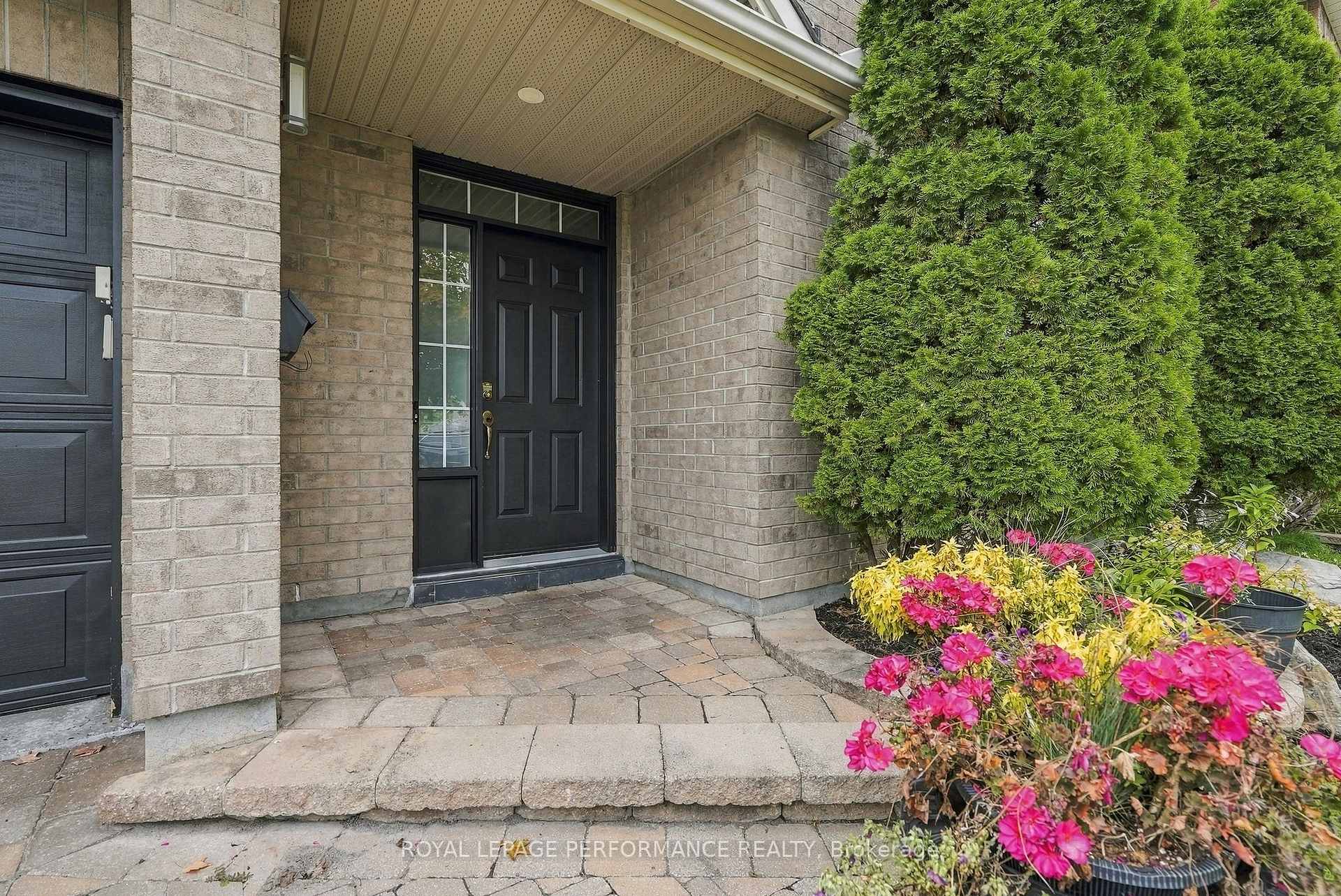 Photo 3 of 2151 Melanson Crescent, Ottawa, Avalon East — HOMEH