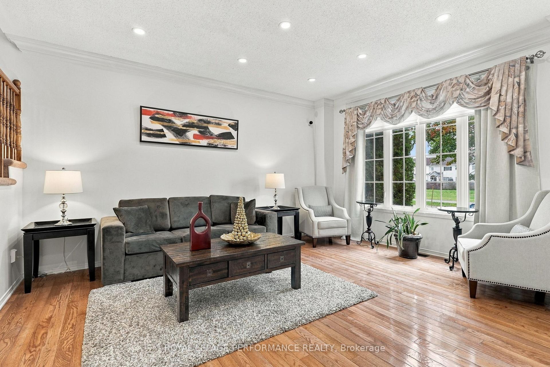 Photo 5 of 2151 Melanson Crescent, Ottawa, Avalon East — HOMEH
