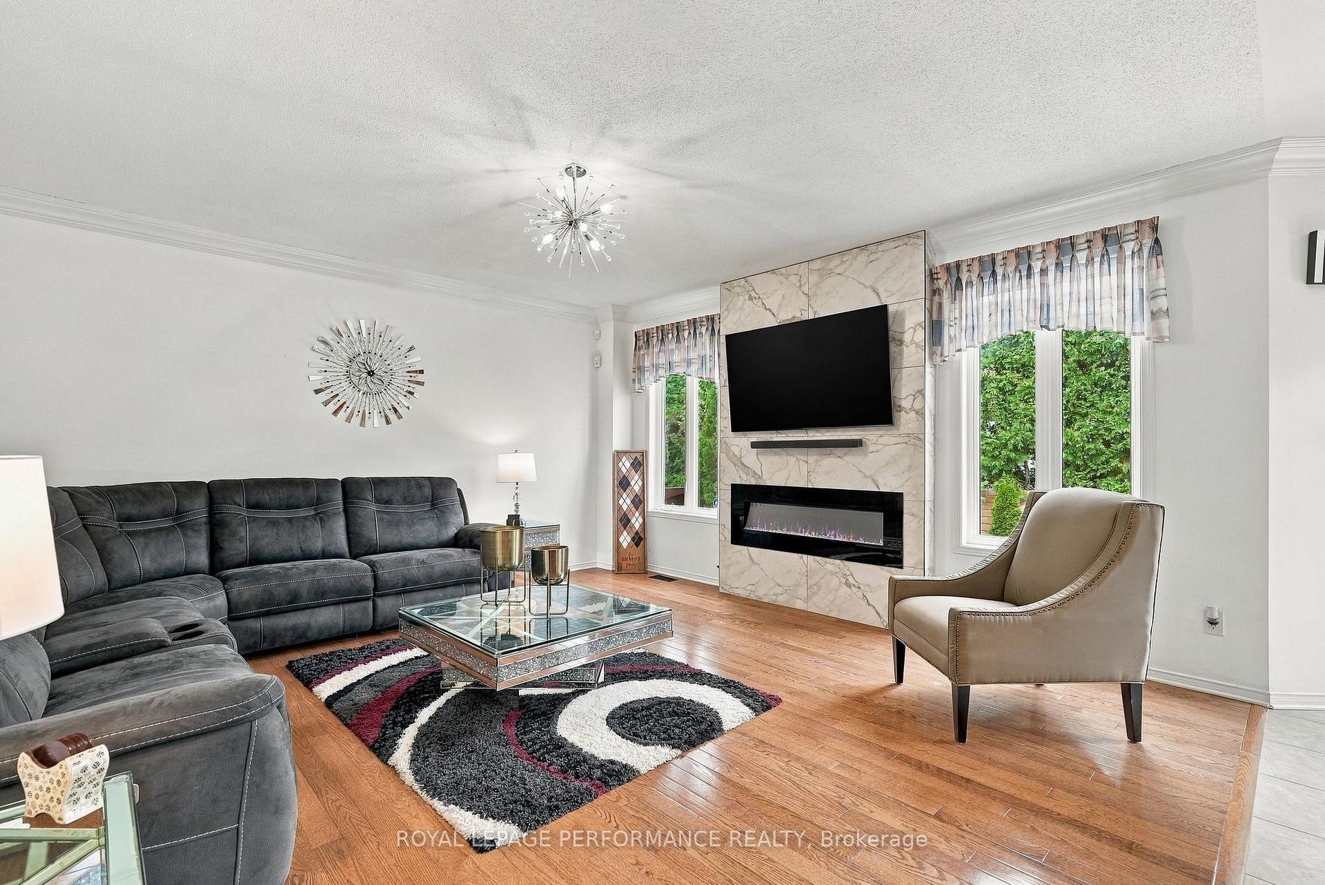 Photo 13 of 2151 Melanson Crescent, Ottawa, Avalon East — HOMEH