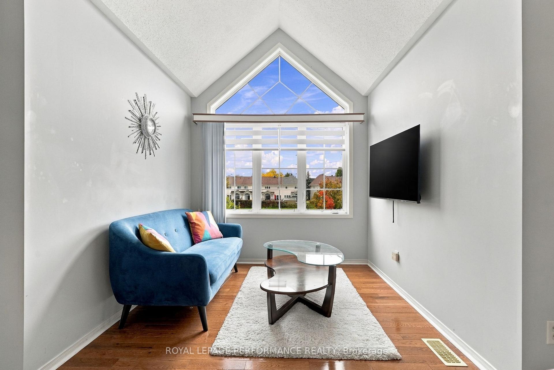Photo 17 of 2151 Melanson Crescent, Ottawa, Avalon East — HOMEH